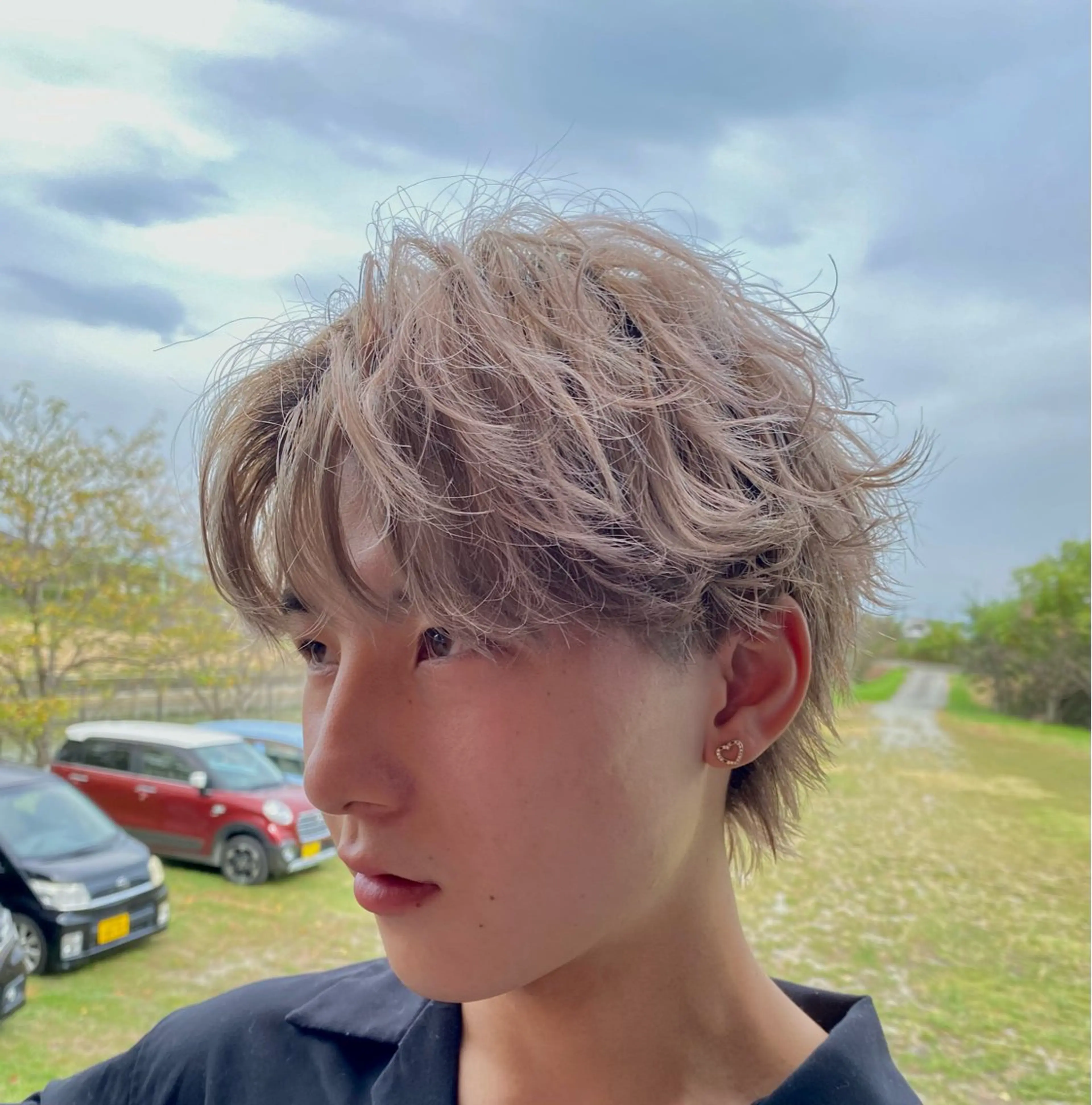 ショート カラー パーマ メンズ 岩城 滉成のヘアスタイル