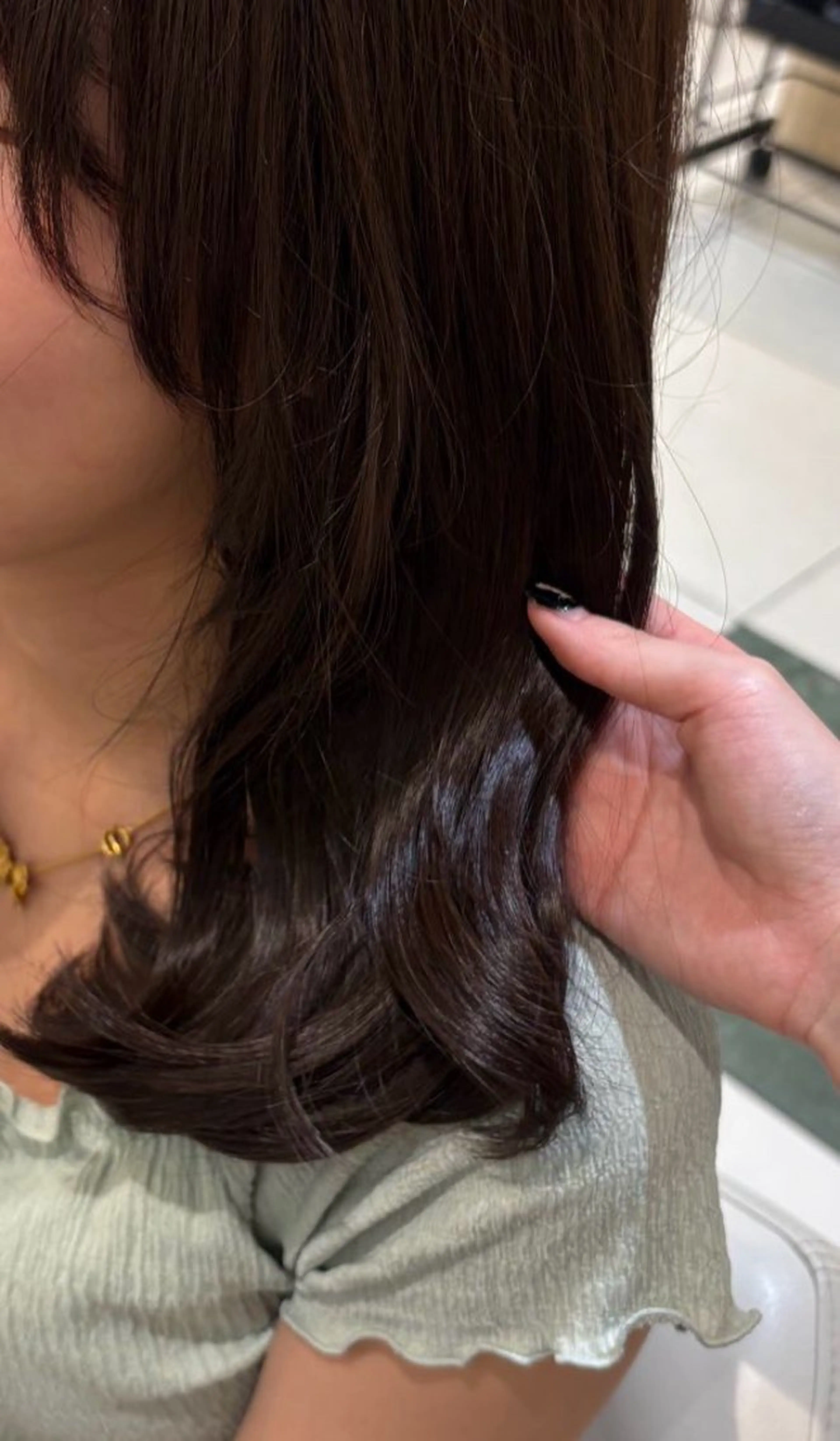 ミディアム 鵜野 惠帆のヘアスタイル