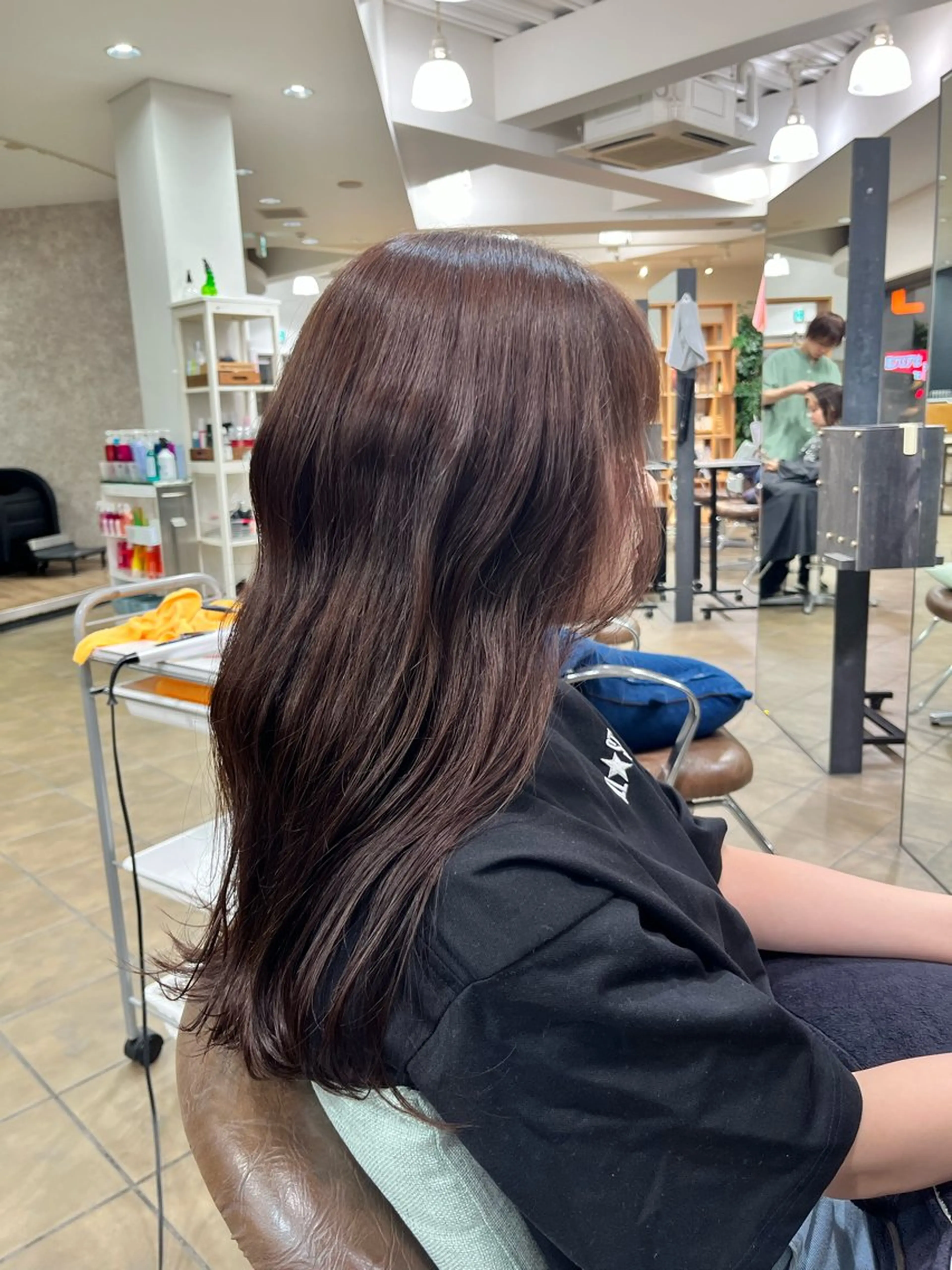 ロング カラー 松本 仁美のヘアスタイル