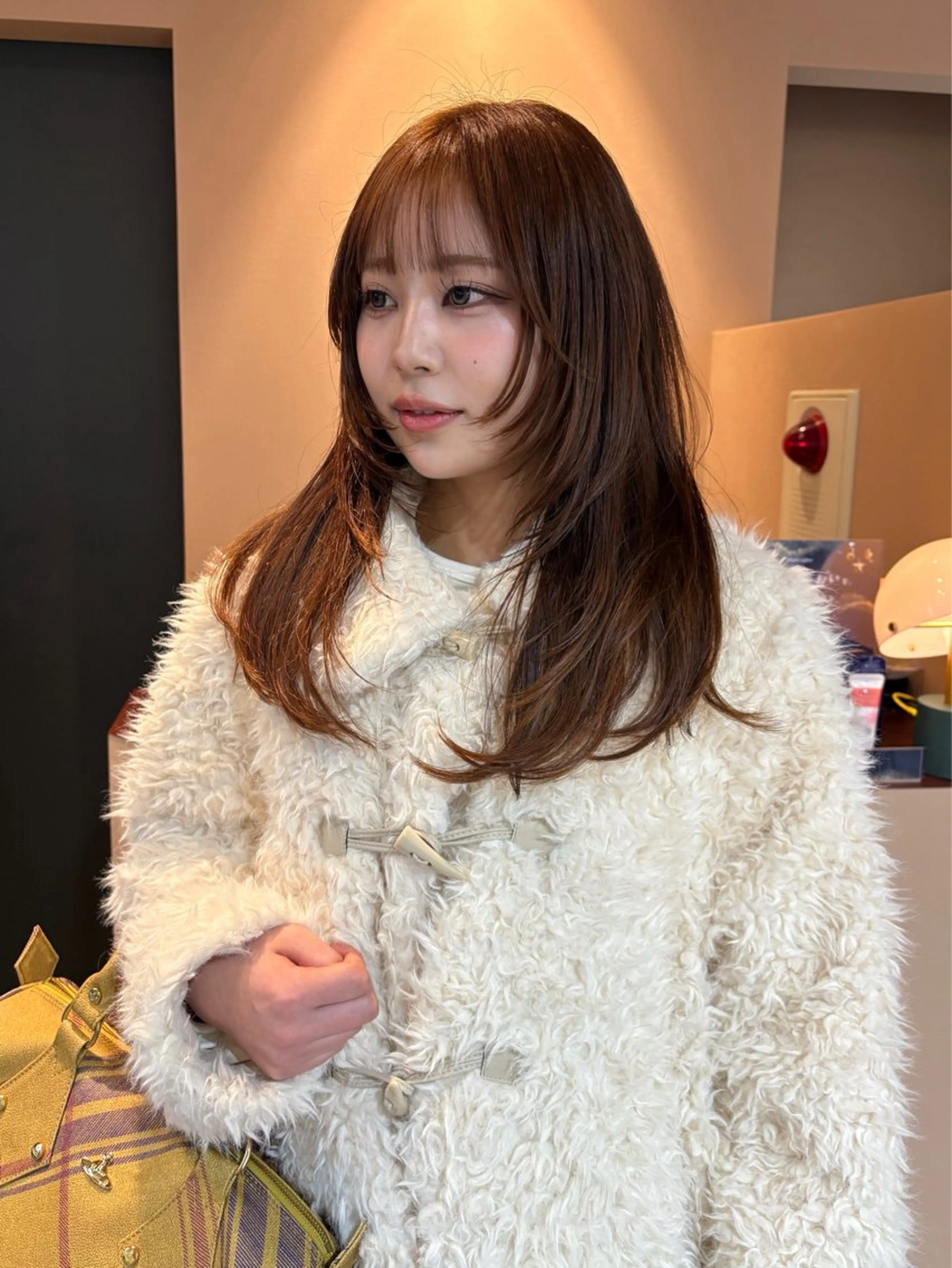 セミロング オレンジブラウン レイヤーカット カット ヘアカラー トリートメント メンズモデル募集中 YOKE reinaのヘアスタイル