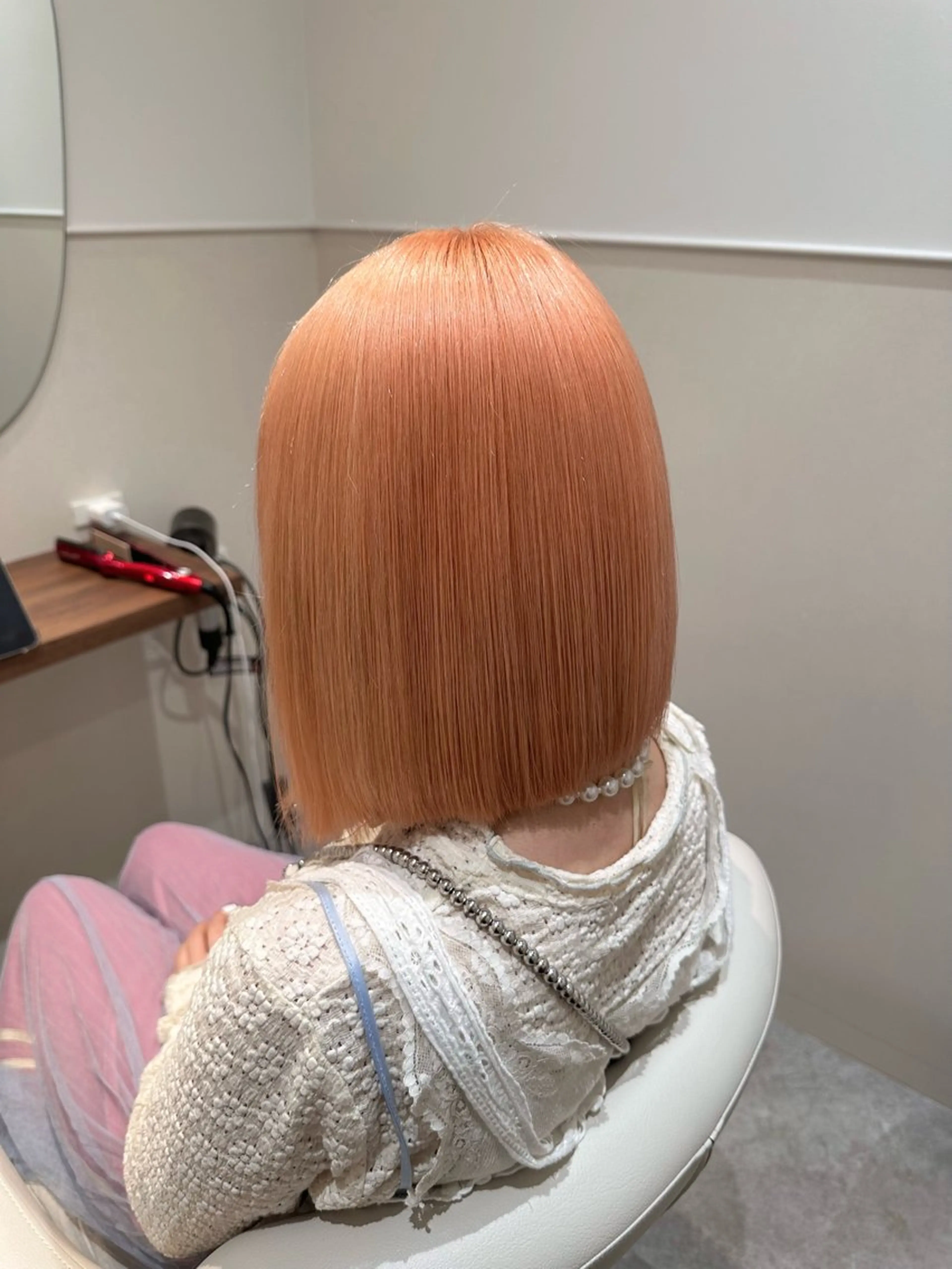 ミディアム カラー ブリーチ デザインカラー ハイトーンカラー 卒業式のヘアスタイル 学生 ハイトーン/ ブリーチ/縮毛矯正のヘアスタイル