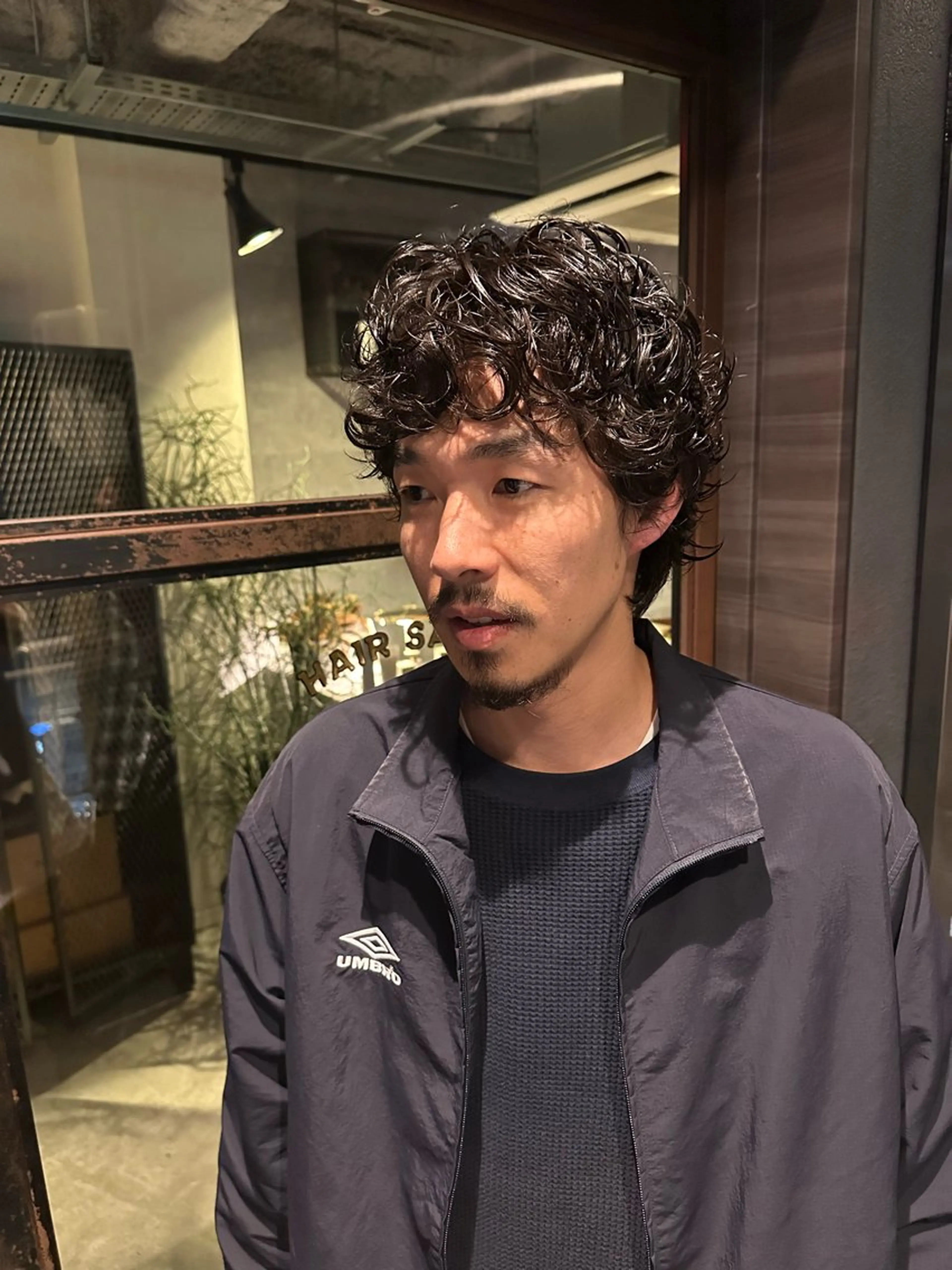 ミディアム パーマ メンズ カット パーマ 俵 知広のヘアスタイル