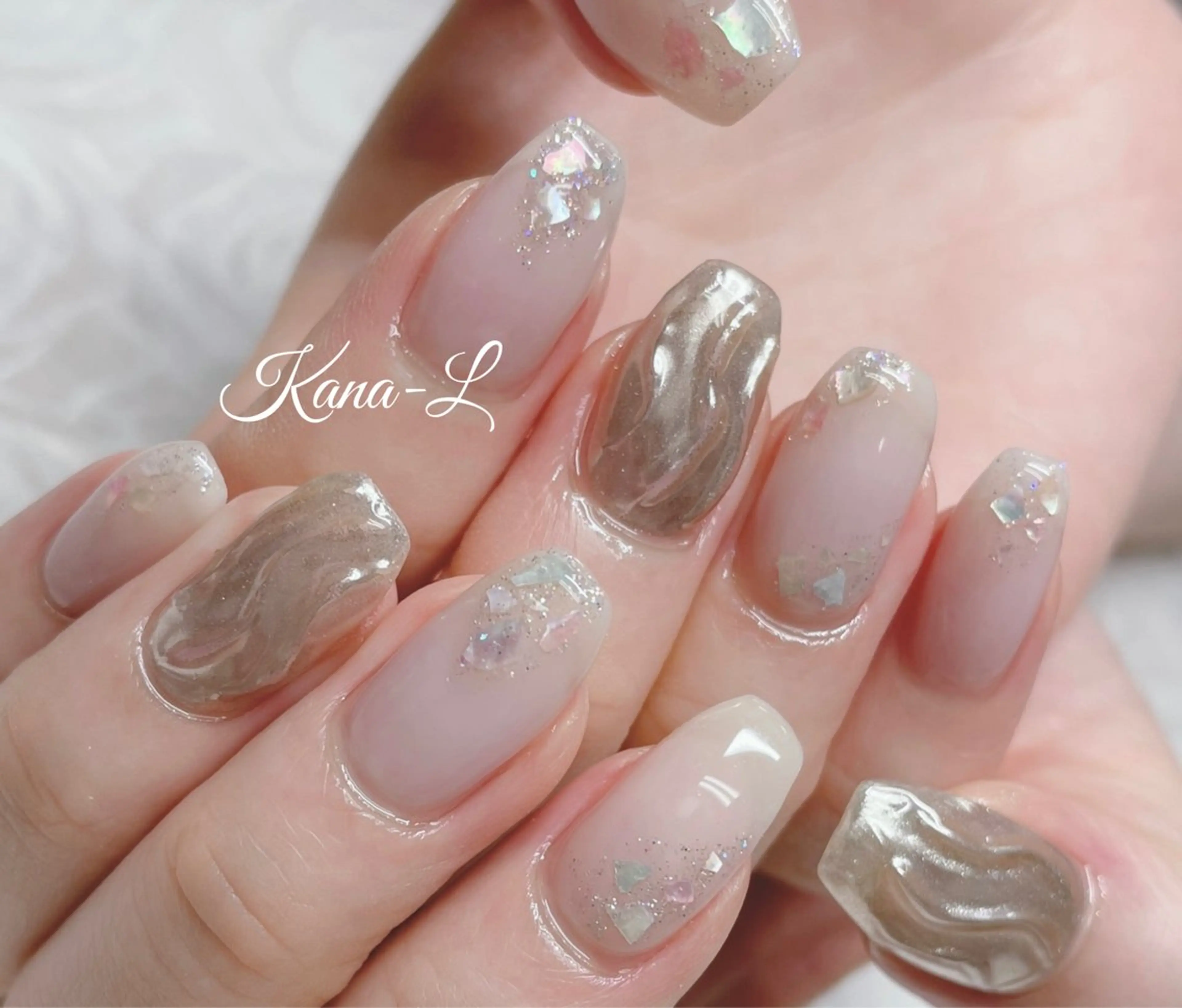 カラー ネイル ジェルネイル キラキラネイル 韓国ネイル ミラーネイル ニュアンスネイル 芦辺 香奈のネイルデザイン