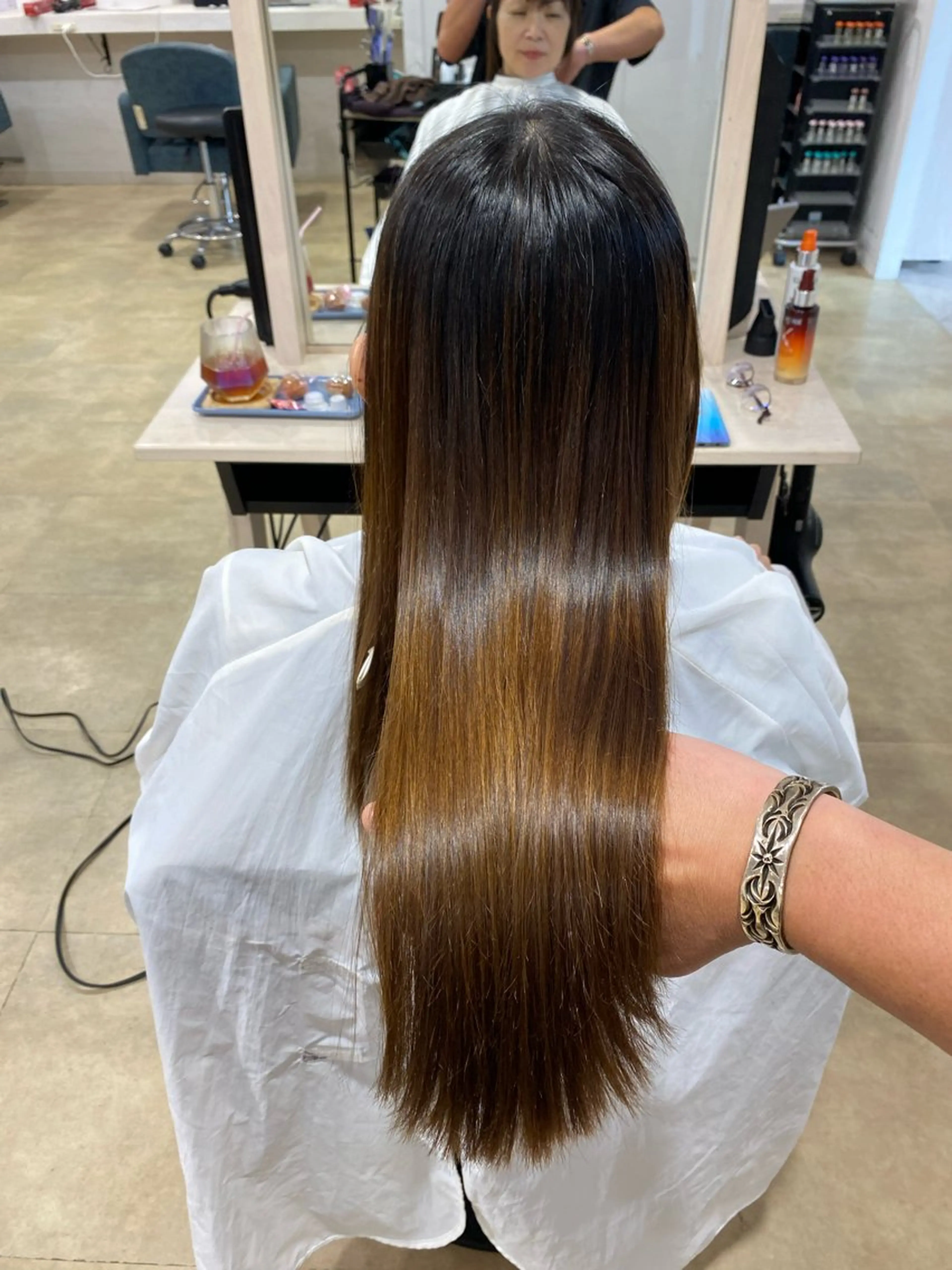 ロング パーマ カット 縮毛矯正 饒平名 知也のヘアスタイル