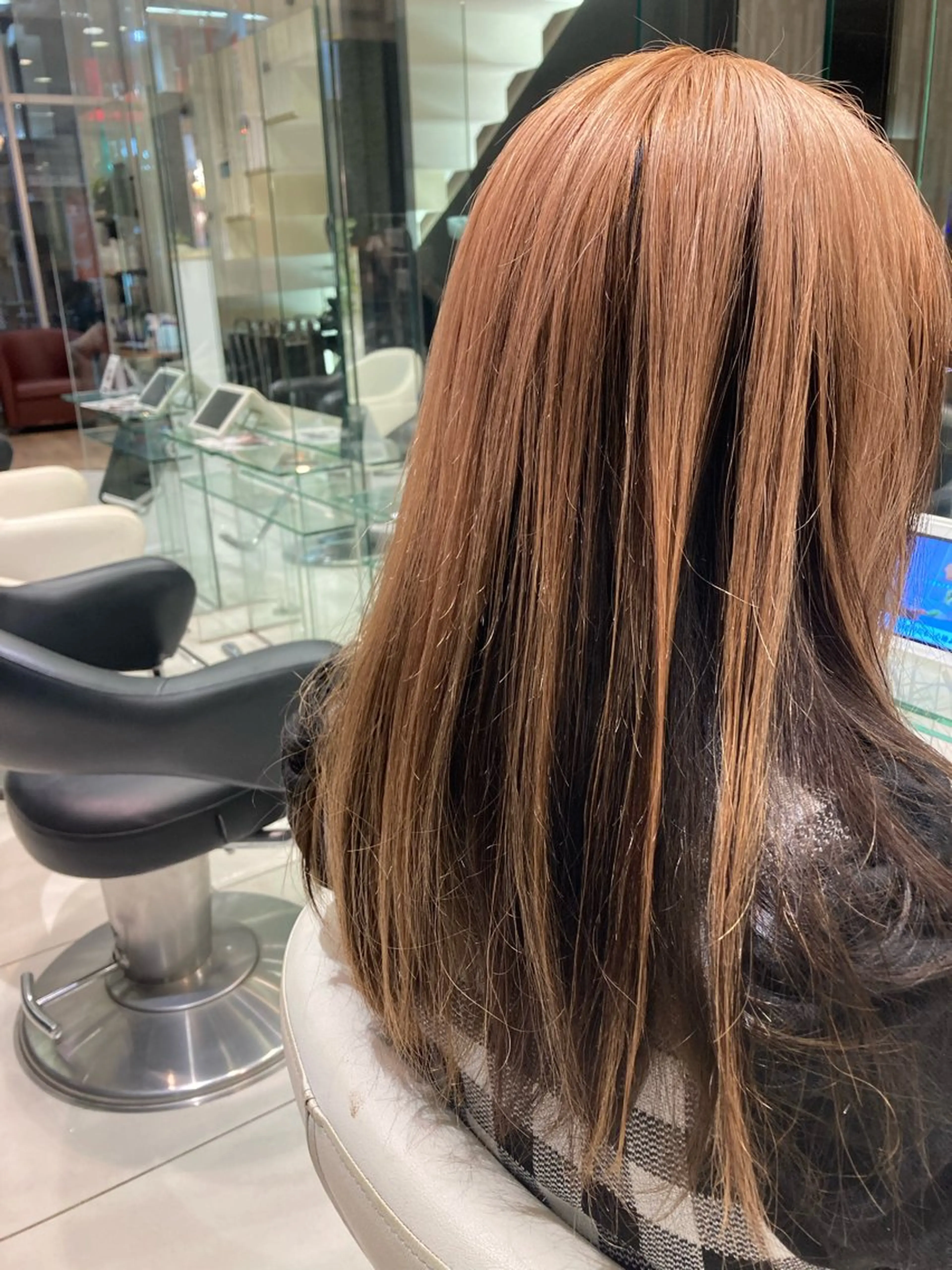 セミロング カラー 田畑 福恵のヘアスタイル