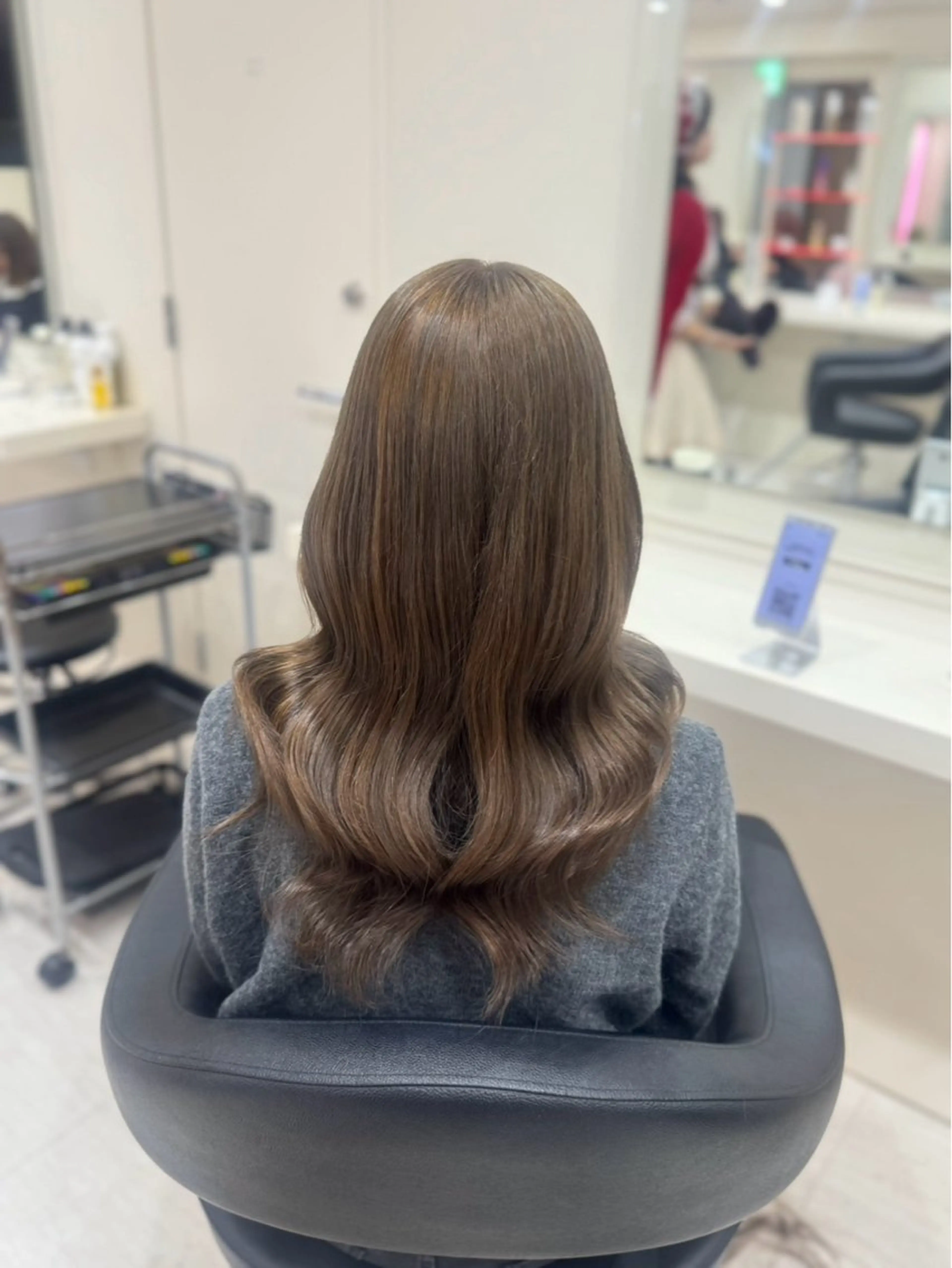 ロング カラー ヘアカラー 近藤 芽依のヘアスタイル