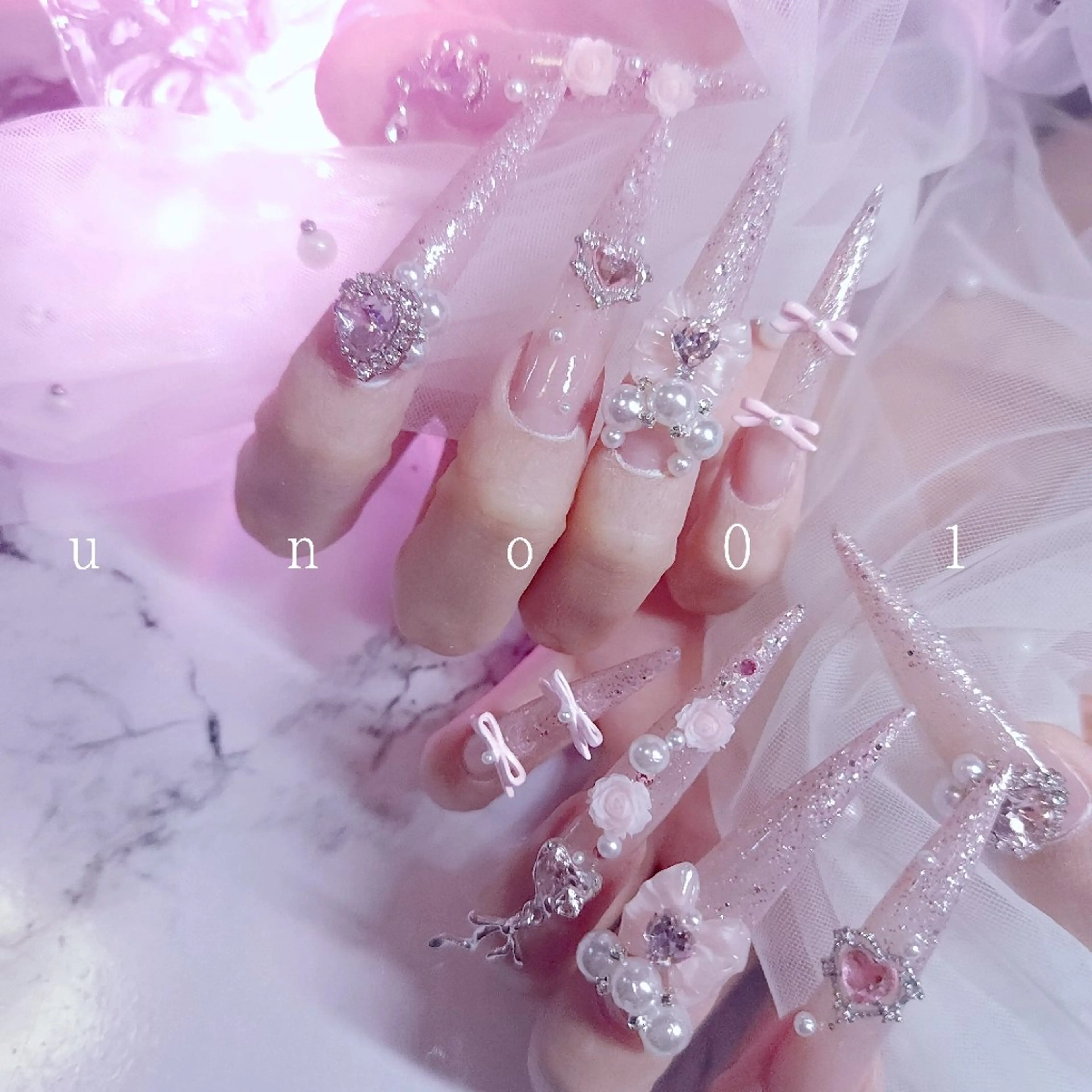 ネイル アートネイル ロングネイル ハンドネイル 梅田🦄中崎町🩵 u n o 0 1のネイルデザイン
