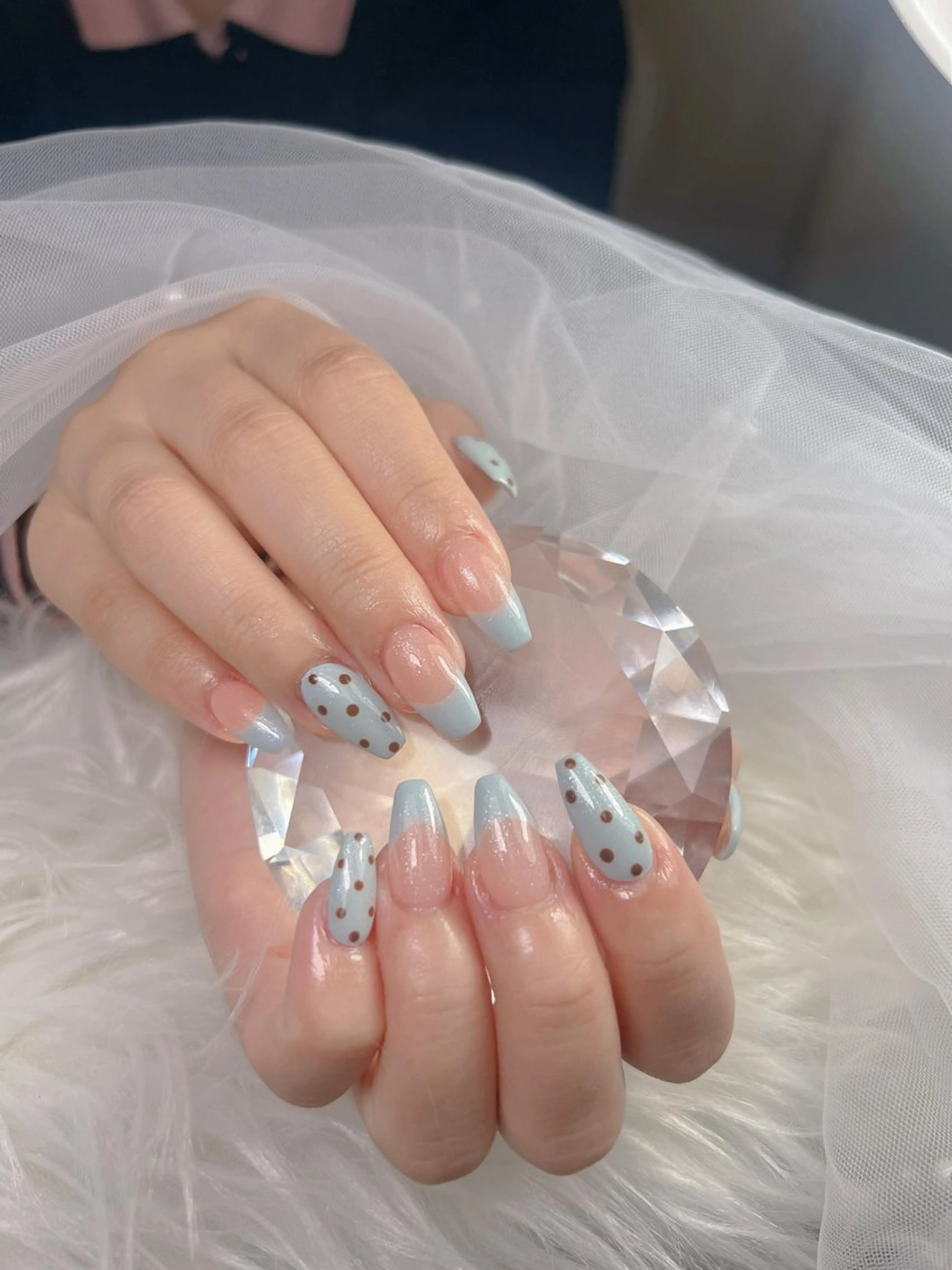 ネイル アートネイル オーロラネイル チークネイル 長さ出し フットネイル ハンドネイル ハンドケア Mio_ Noiranailのネイルデザイン