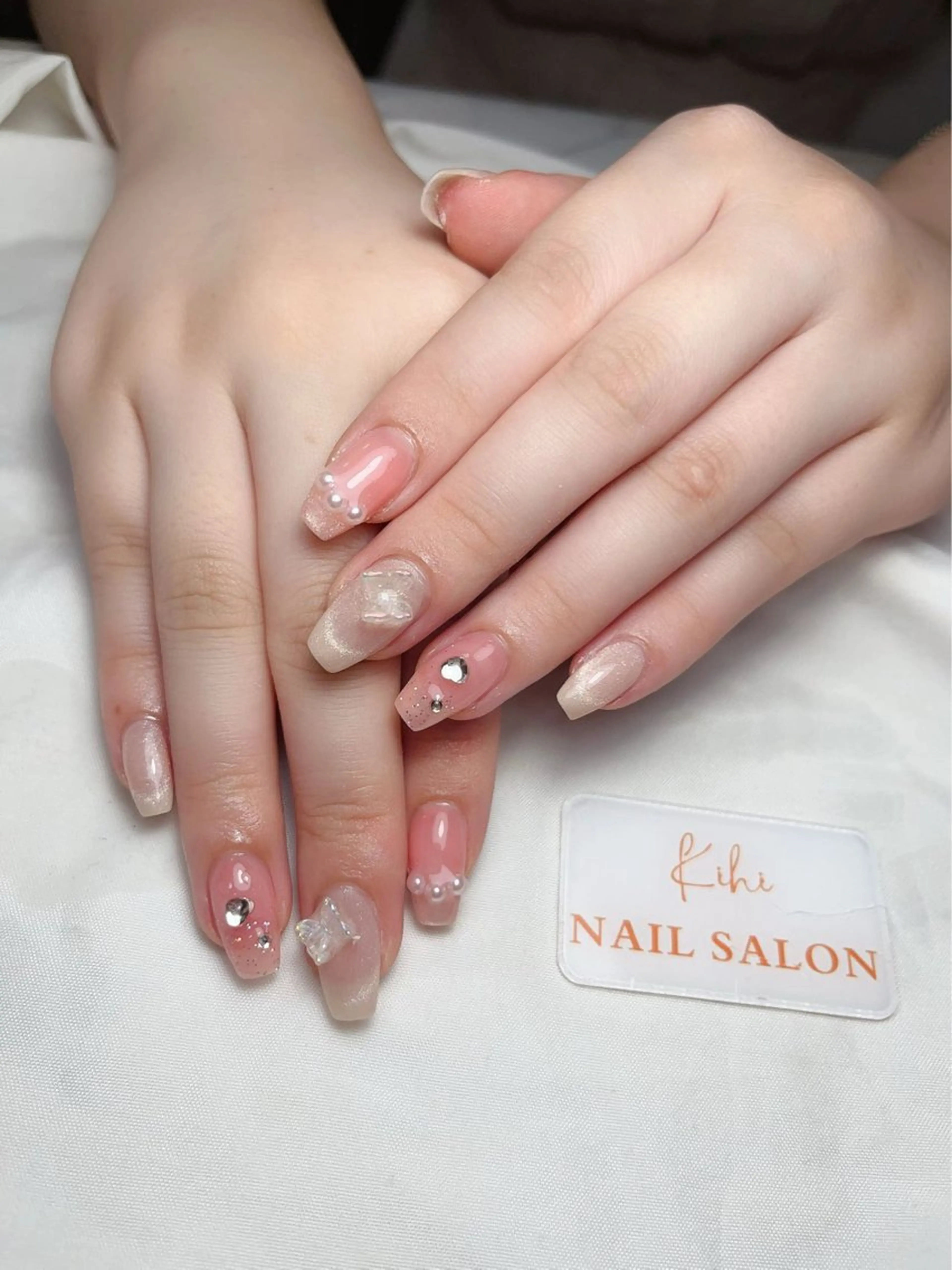 ネイル アートネイル フレンチネイル ジェルネイル グラデーション 韓国ネイル ハンドネイル 💕鈴木ユリ パラジェル/オフ無料のネイルデザイン