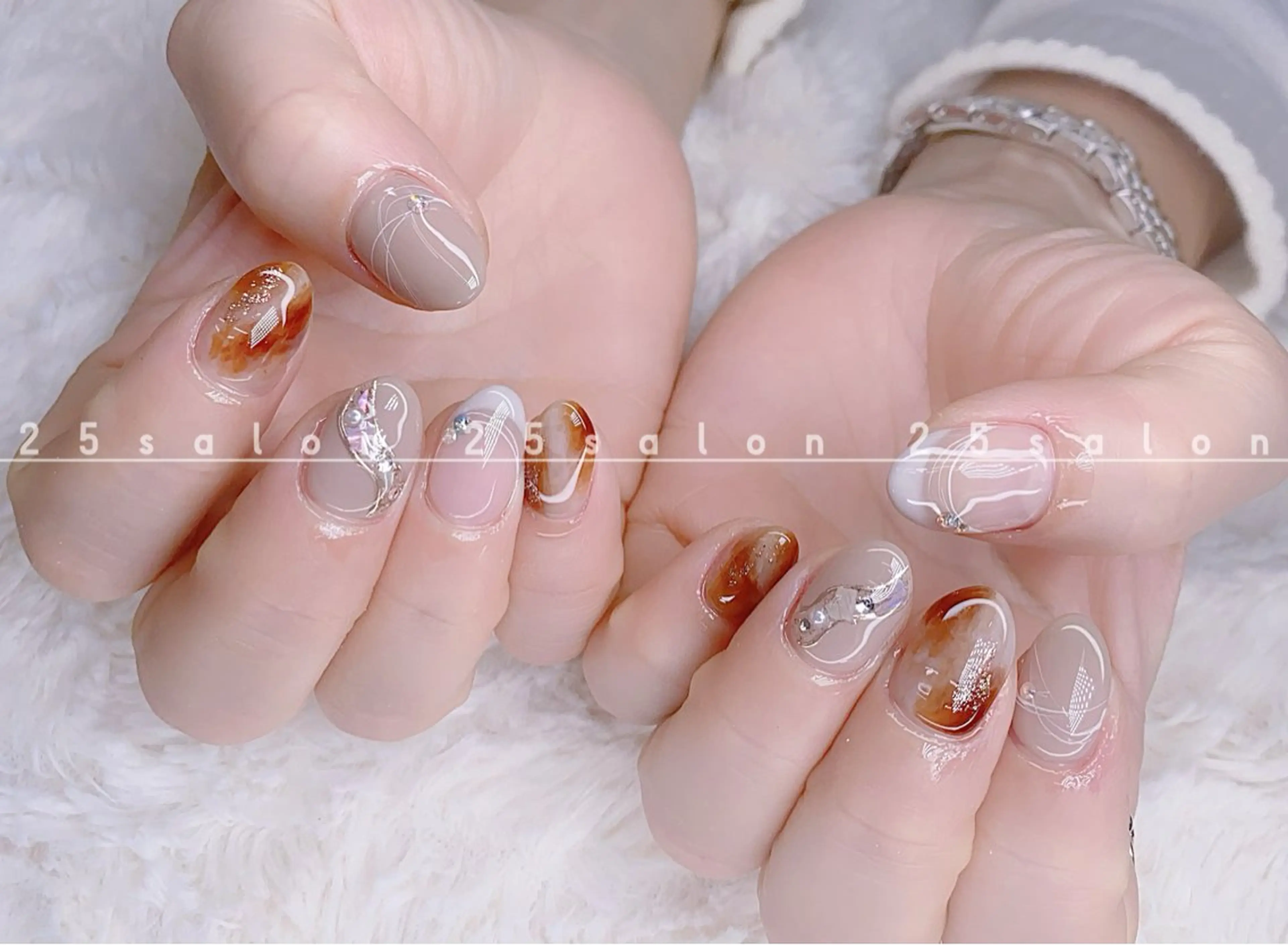 ネイル ジェルネイル 韓国ネイル ニュアンスネイル パラジェル ワンホンネイル 2 5のマツエク・マツパデザイン