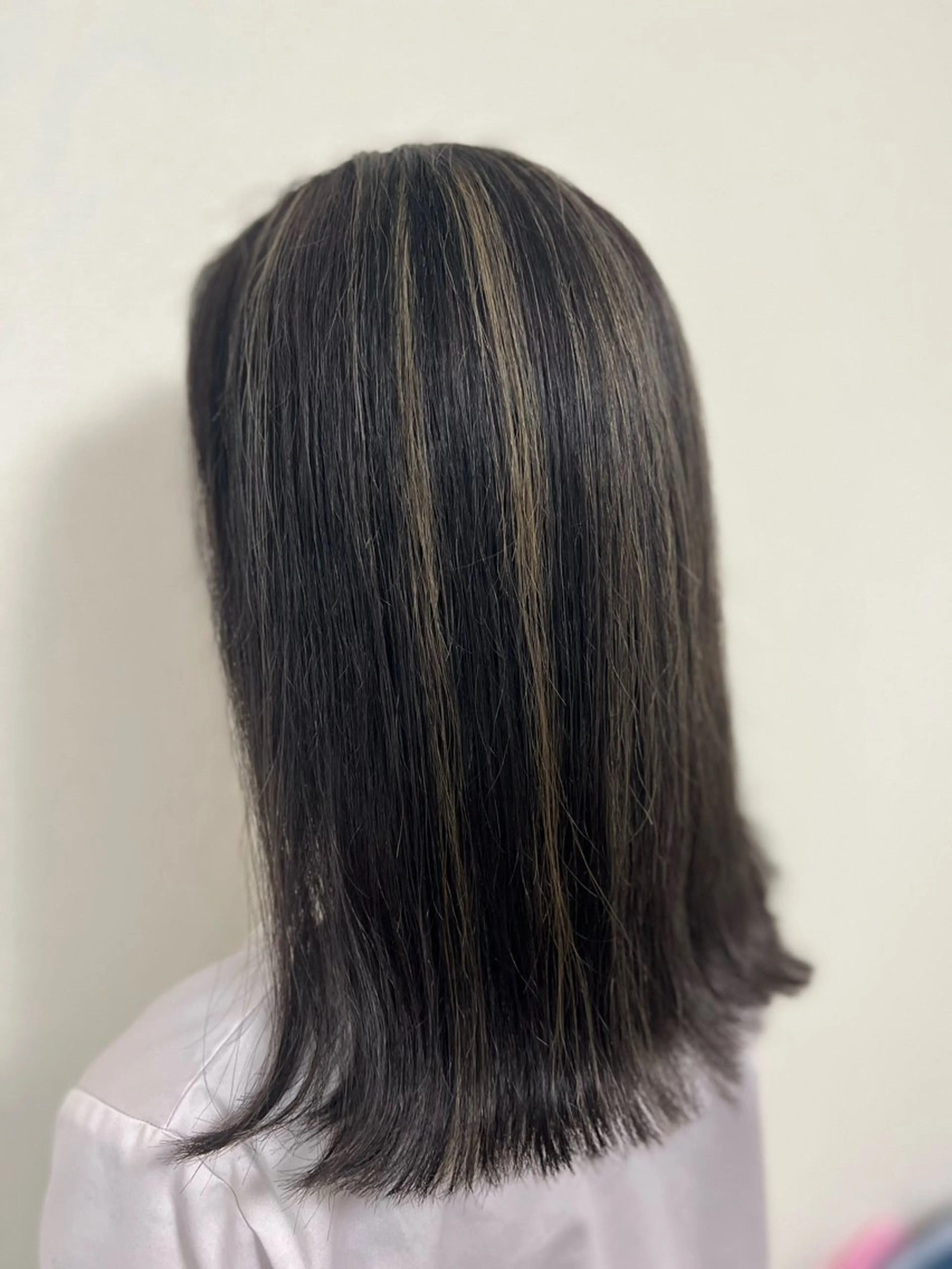 セミロング カラー アディクシーカラー ハイライトカラー ハイライト ヘアカラー トリートメント B-W ⭐️REIKOのヘアスタイル