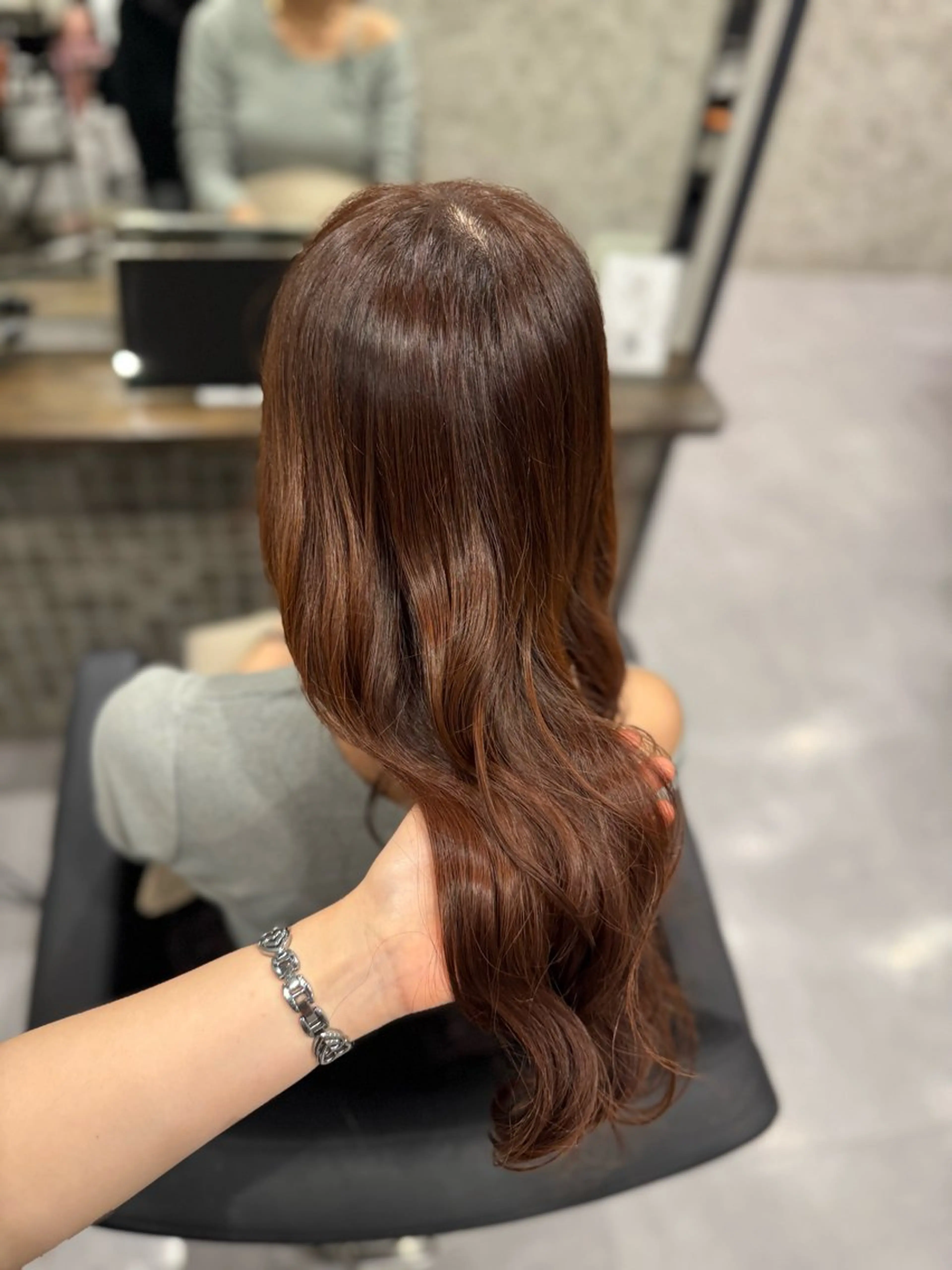 セミロング カラー オレンジ 🖤Ayaka🖤 モデル様募集中🌙のヘアスタイル