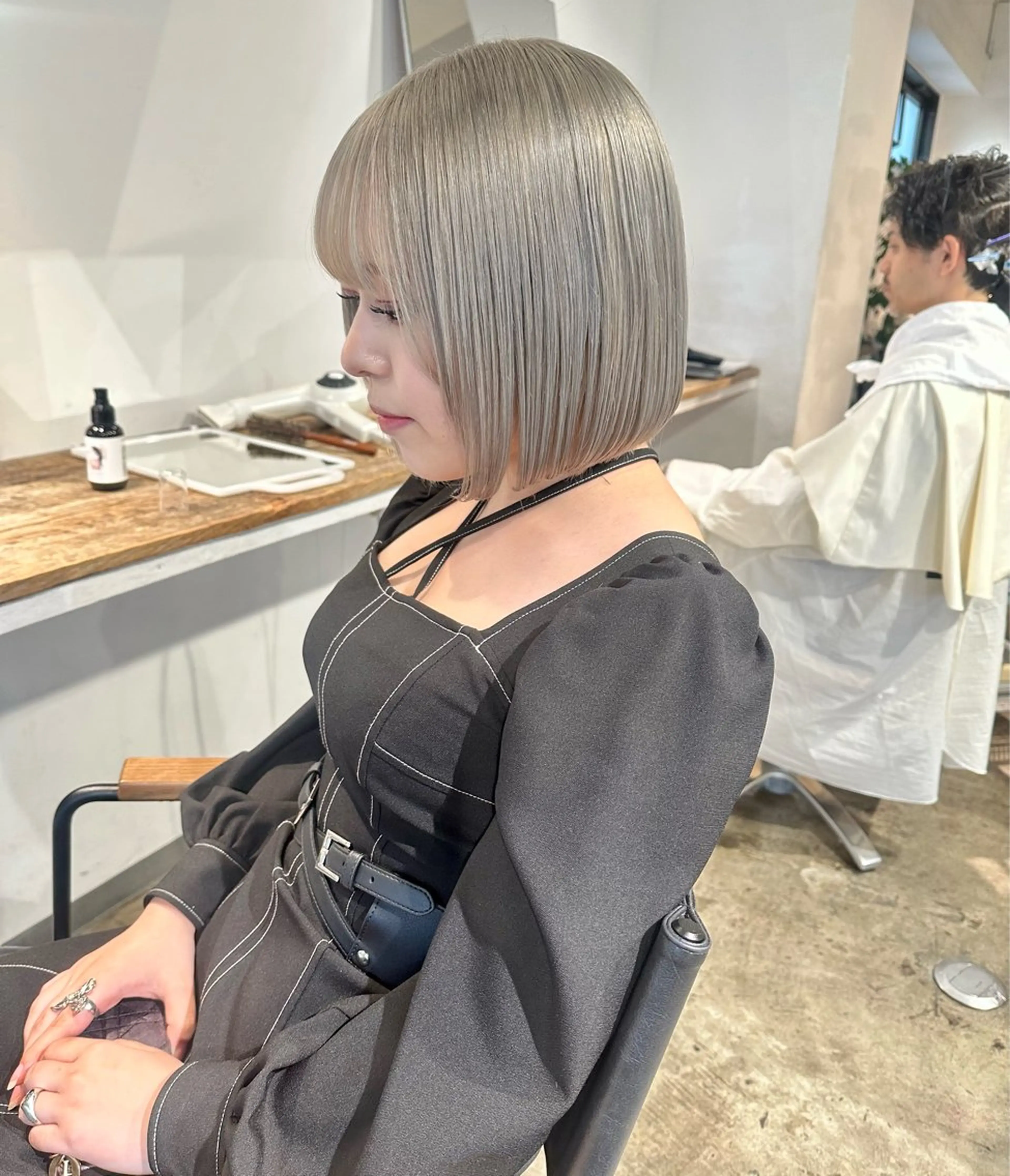ミディアム カラー カット ヘアカラー トリートメント ヘアセット ✨艶ブリーチカラー ✨四ノ宮裕己のヘアスタイル