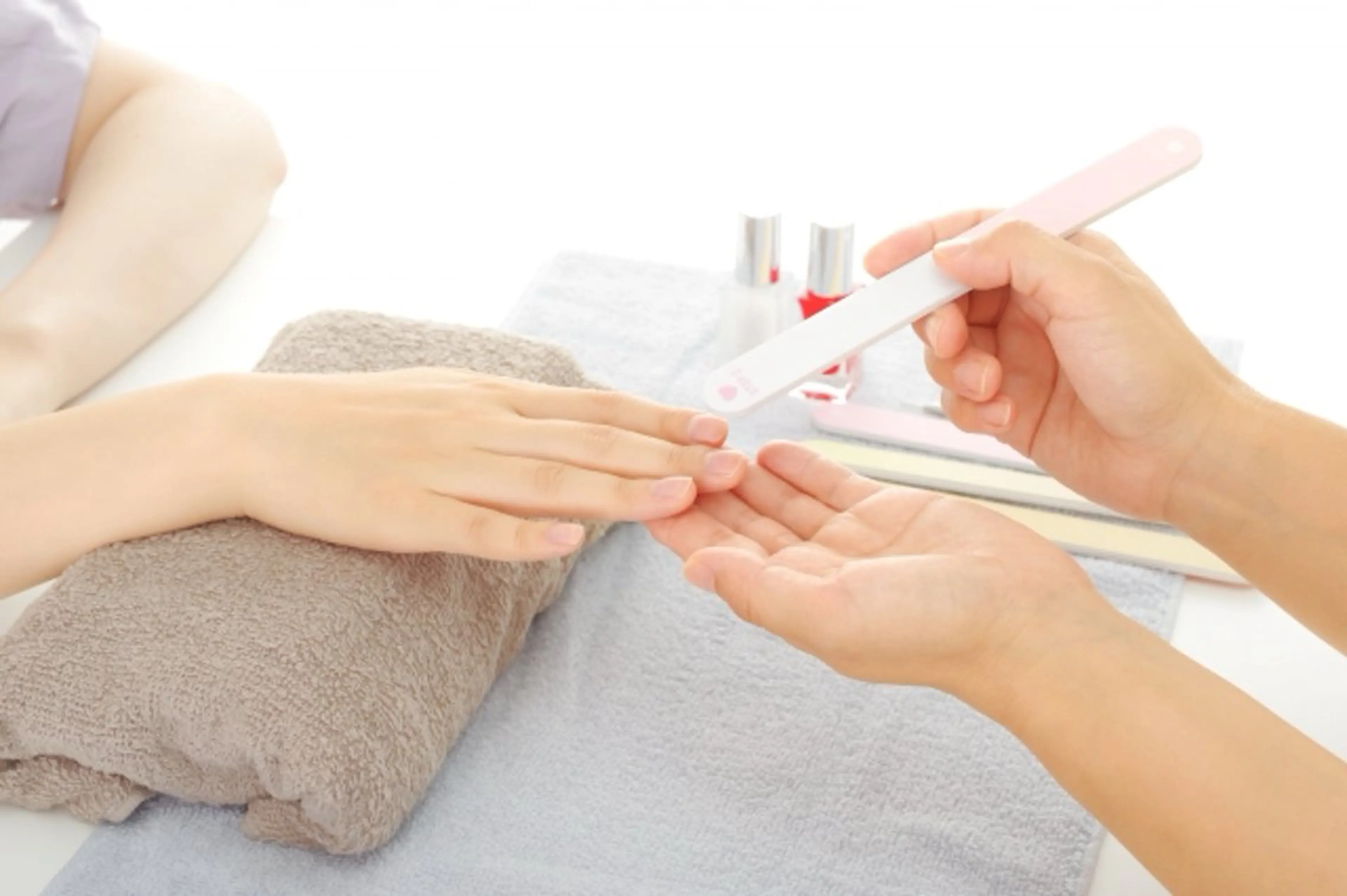 ネイル ハンドケア 岩田 久美子のネイルデザイン