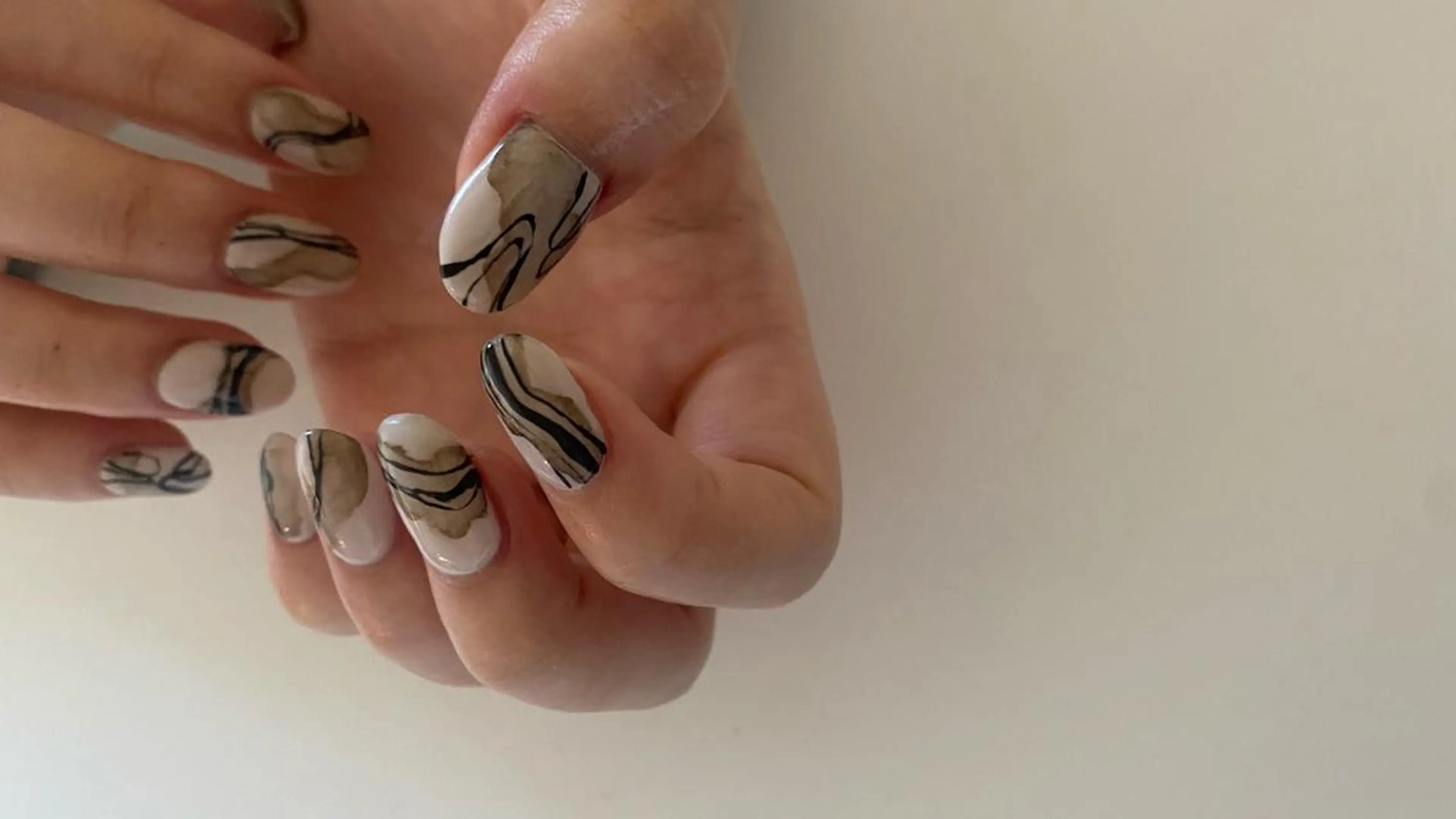 ネイル óæk nailのネイルデザイン