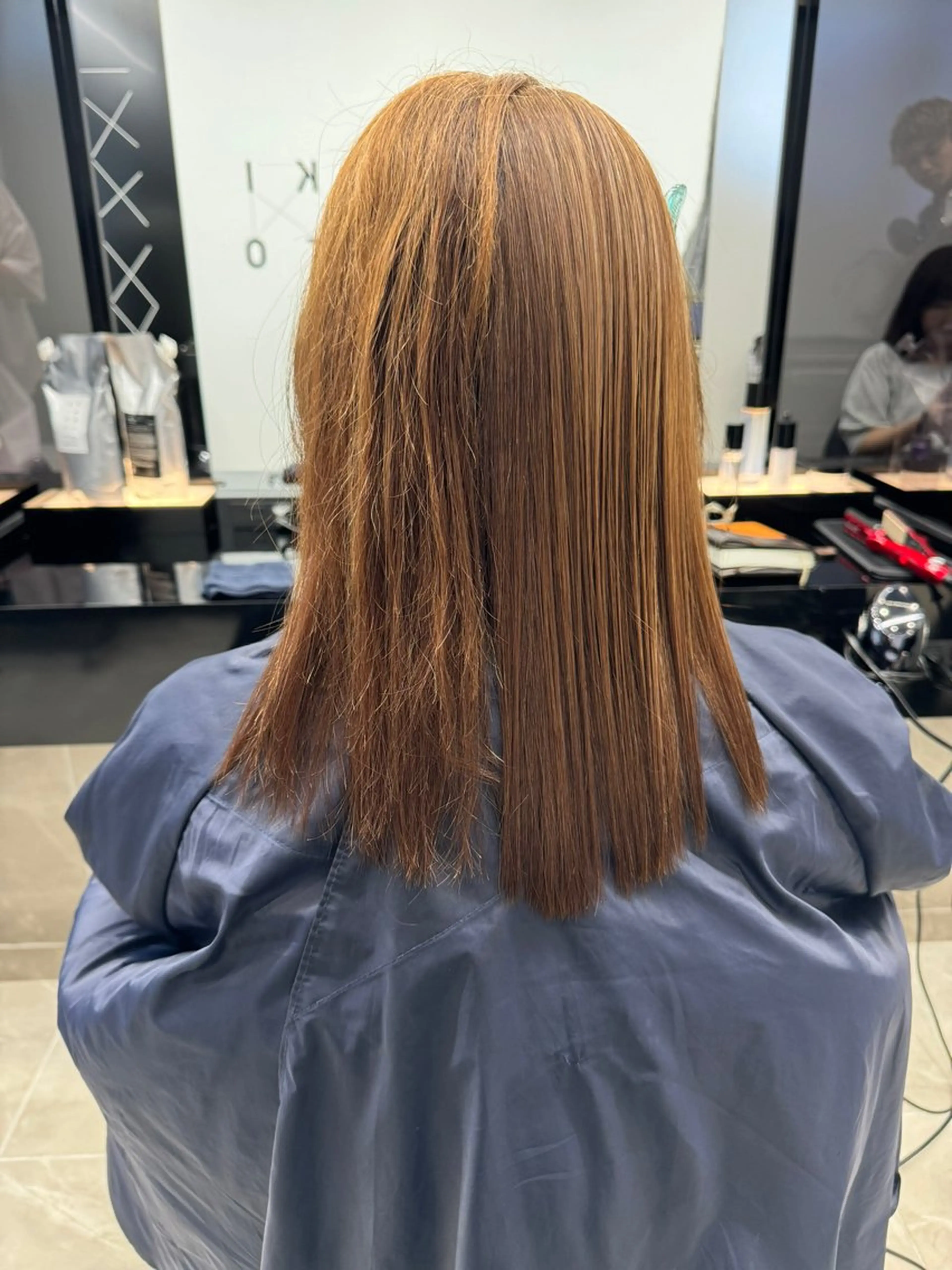 セミロング 縮毛矯正 トリートメント 癖毛女子が大変身✨ 美髪メイク美容師のヘアスタイル