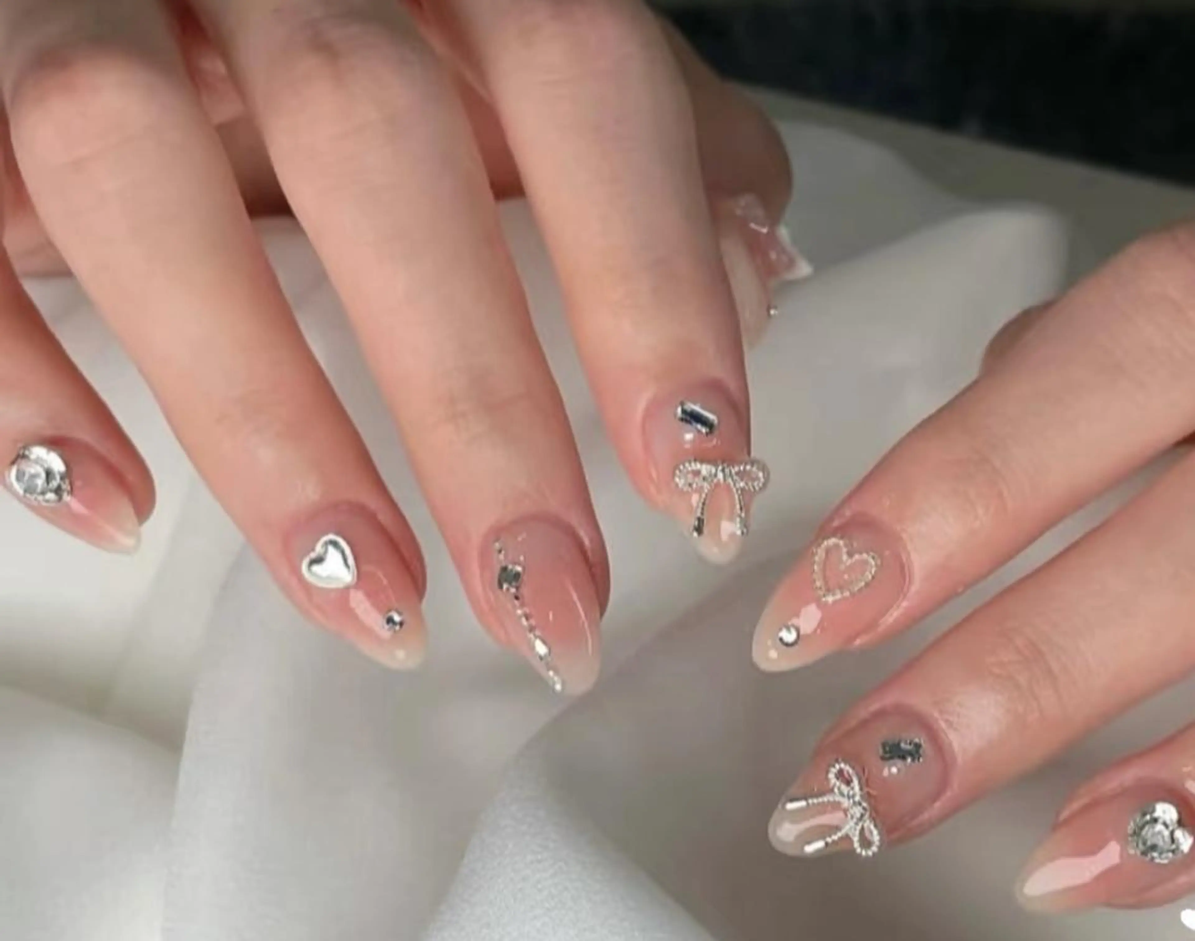 ネイル ハンドネイル 🎀 NaNa_nailのネイルデザイン