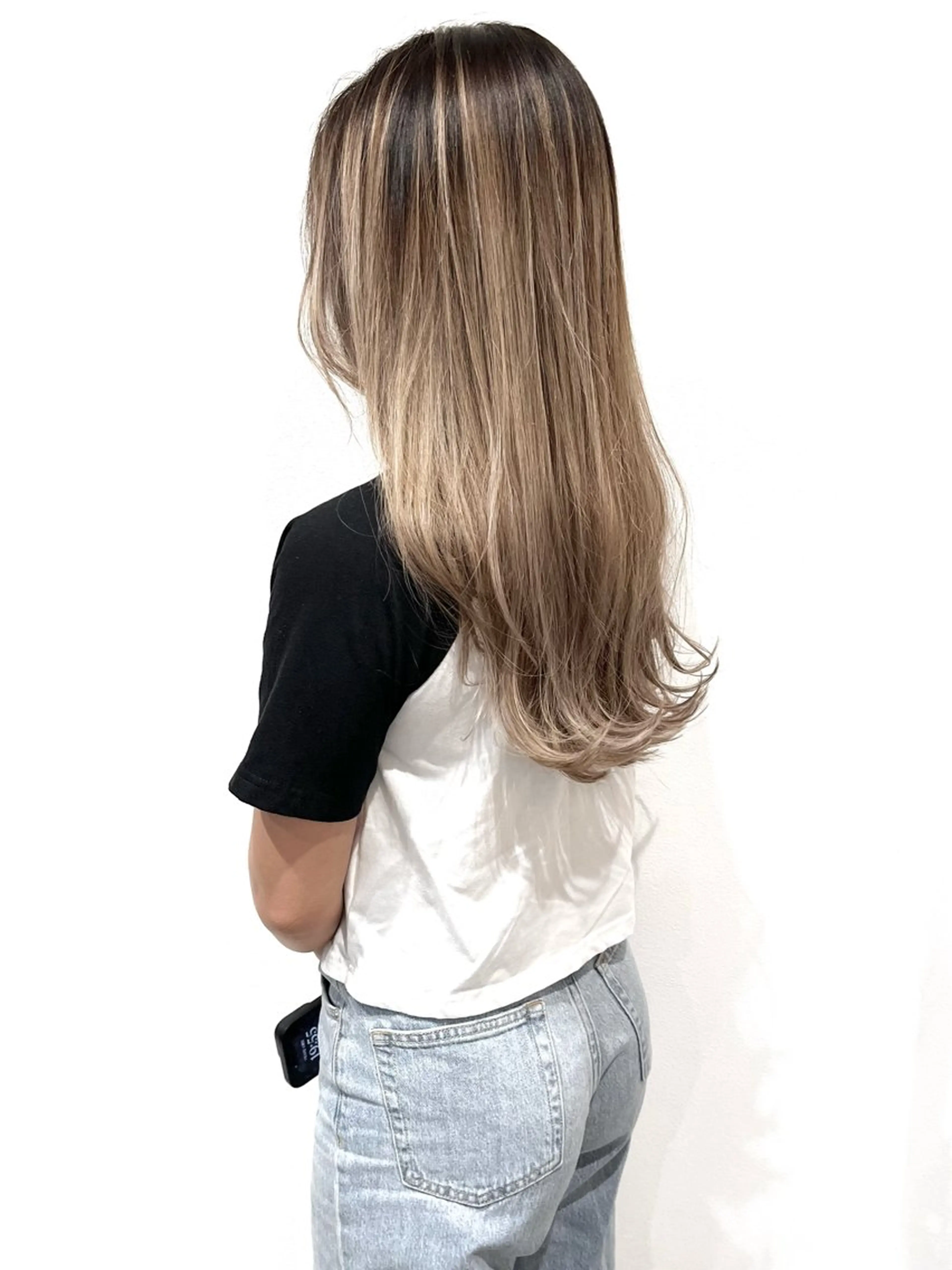 ロング カット ヘアカラー トリートメント MYRTLE TSUNODAのヘアスタイル