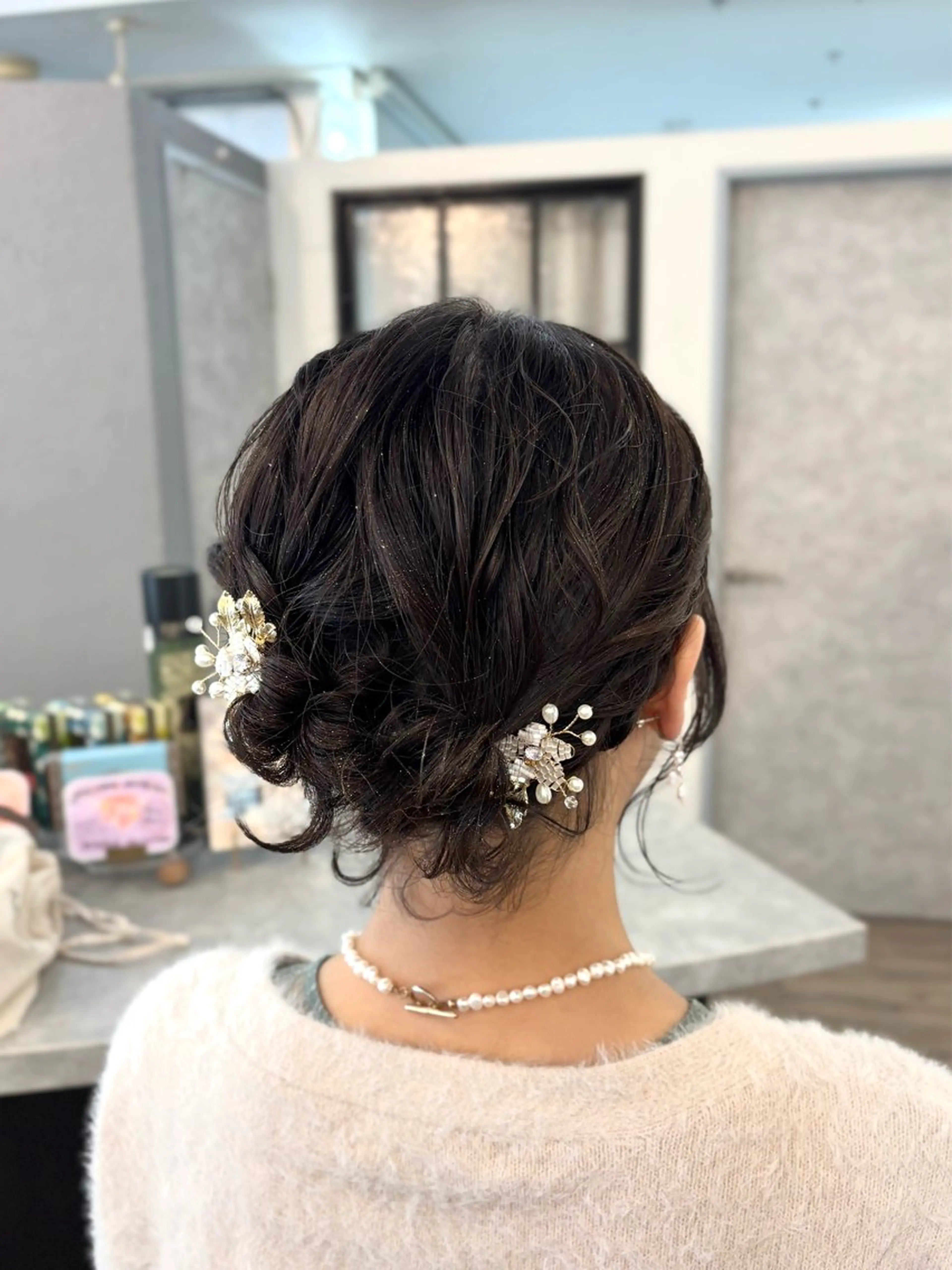 ミディアム ヘアアレンジ ボブ 小顔カット ヘアセット VISAGE ba.sk 金子詩帆のヘアスタイル