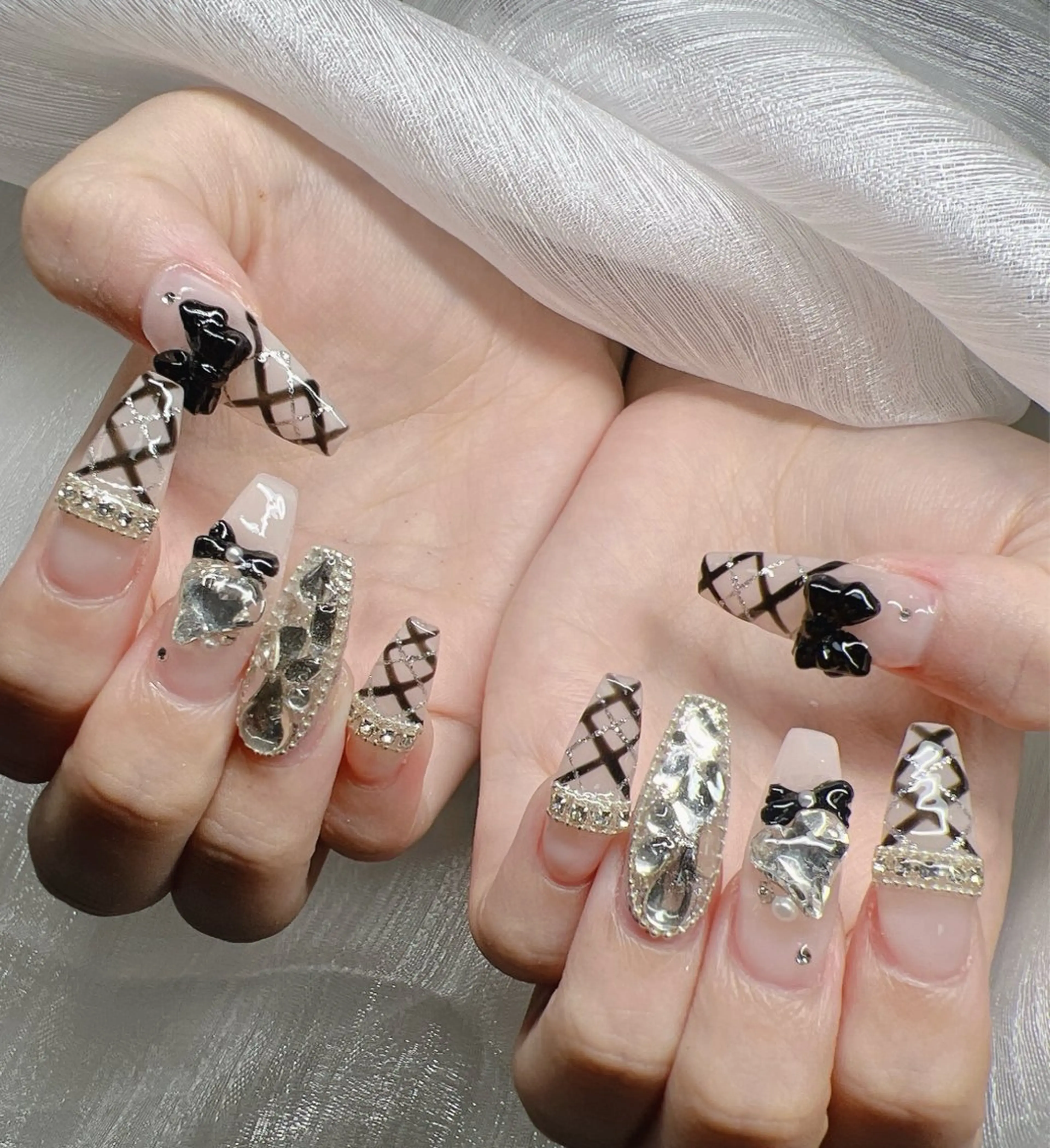 ネイル 長さ出し グラデーション キラキラネイル マグネットネイル ニュアンスネイル Lee Nails チップ長さだし専門店のネイルデザイン