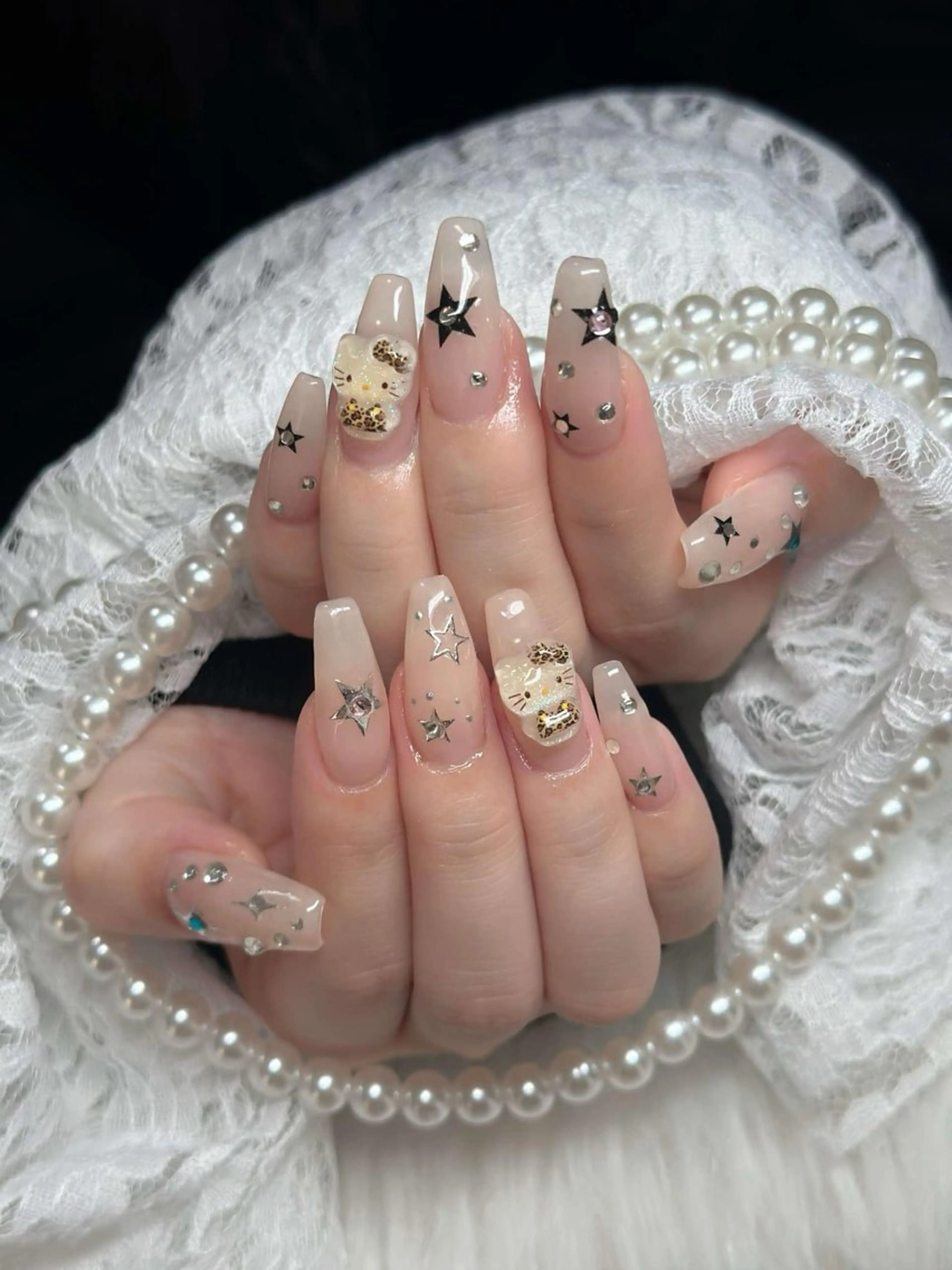 ネイル フレンチネイル ジェルネイル ガラスフレンチ ハロウィン ハート H.baby Nail Salonのネイルデザイン