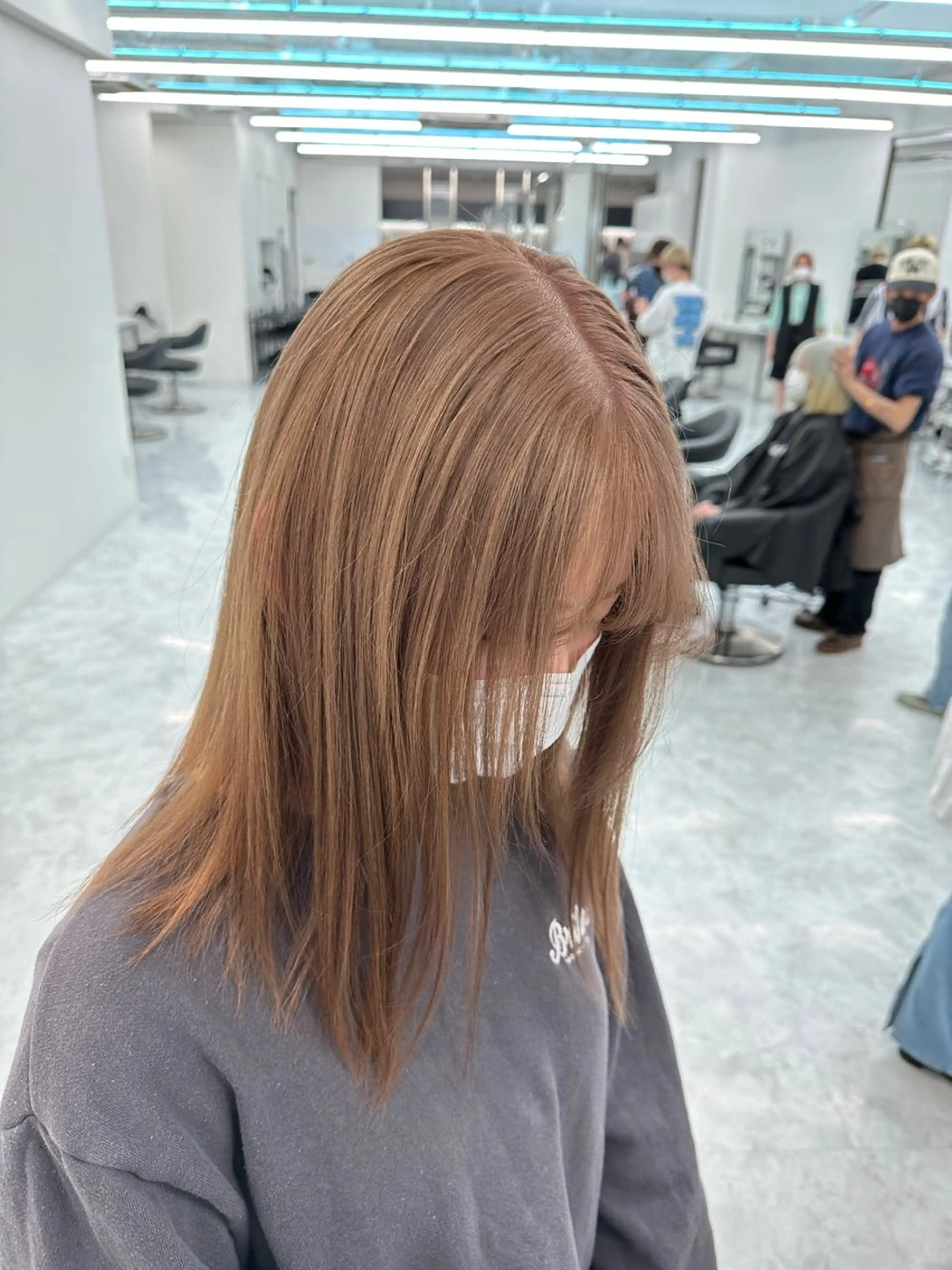 ミディアム カラー カット ヘアカラー トリートメント ヘアセット レイヤーダブルカラー KYONのヘアスタイル