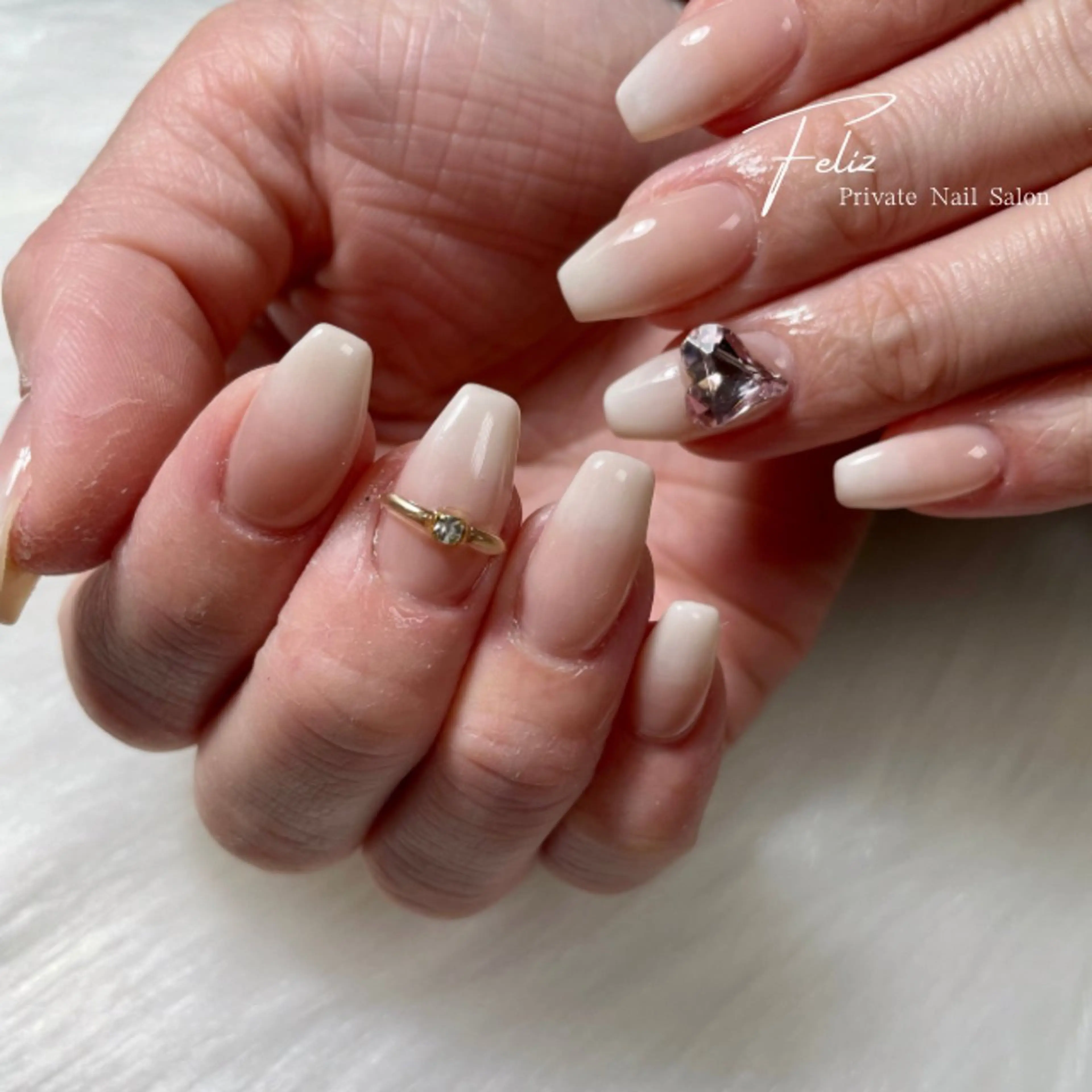 ネイル ハンドネイル ハンドケア Feliz所属・Feliz 楽しいネイルサロンのネイルデザイン