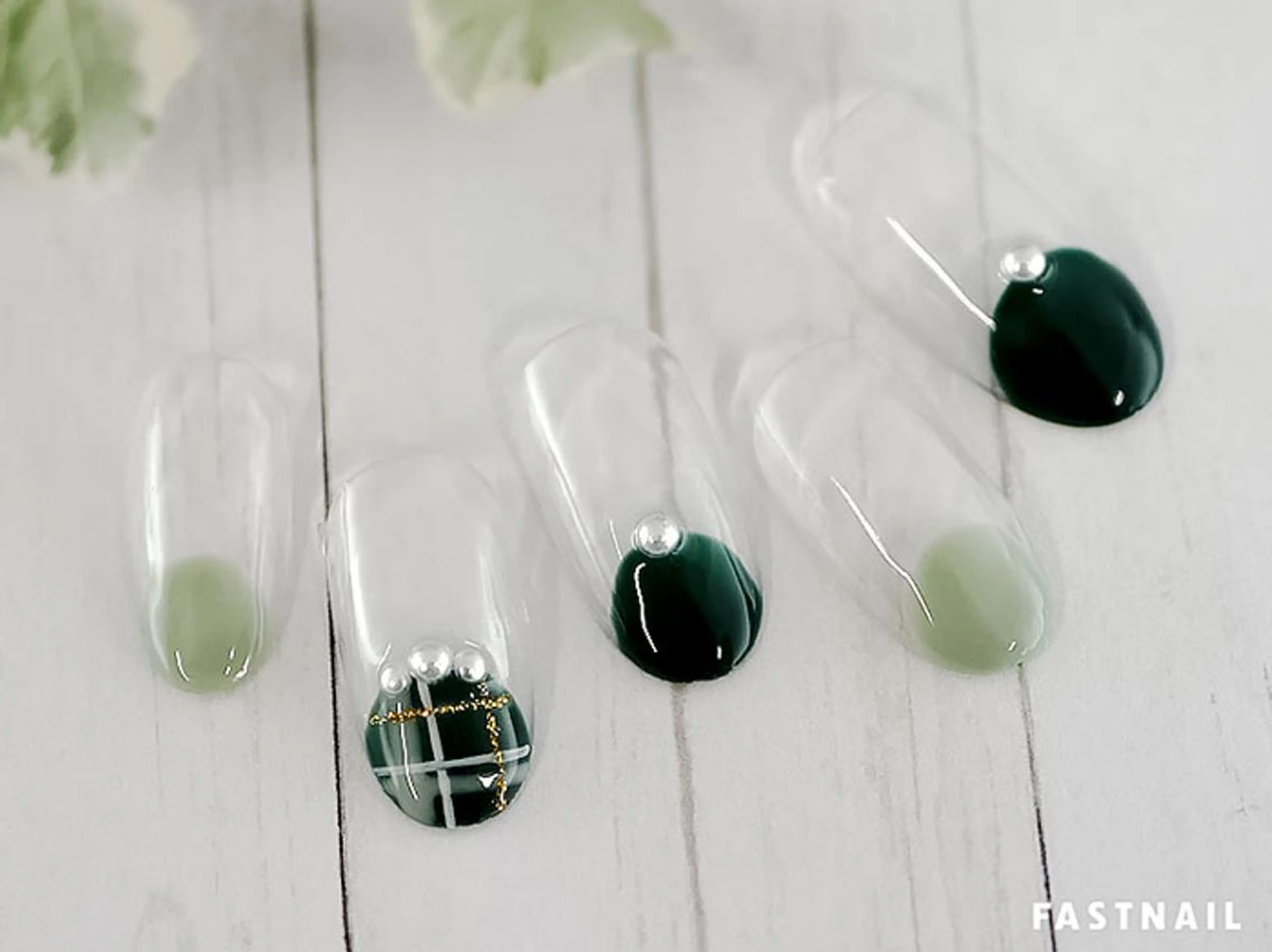 ネイル ファストネイル 京都烏丸店のネイルデザイン