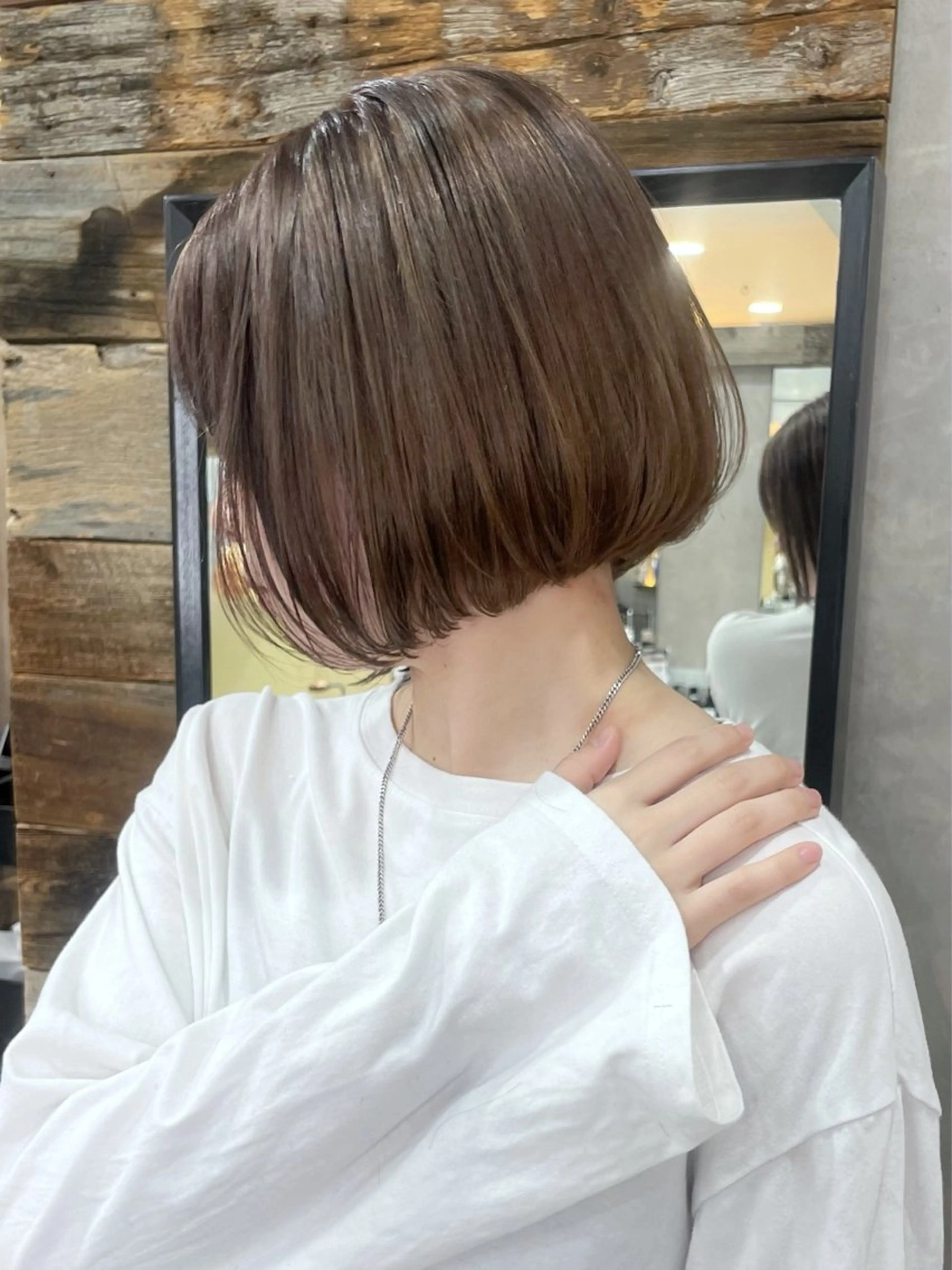 ミディアム ボブ カット ヘアカラー ボブ/デザインカラー /表参道/新井美有紀のヘアスタイル