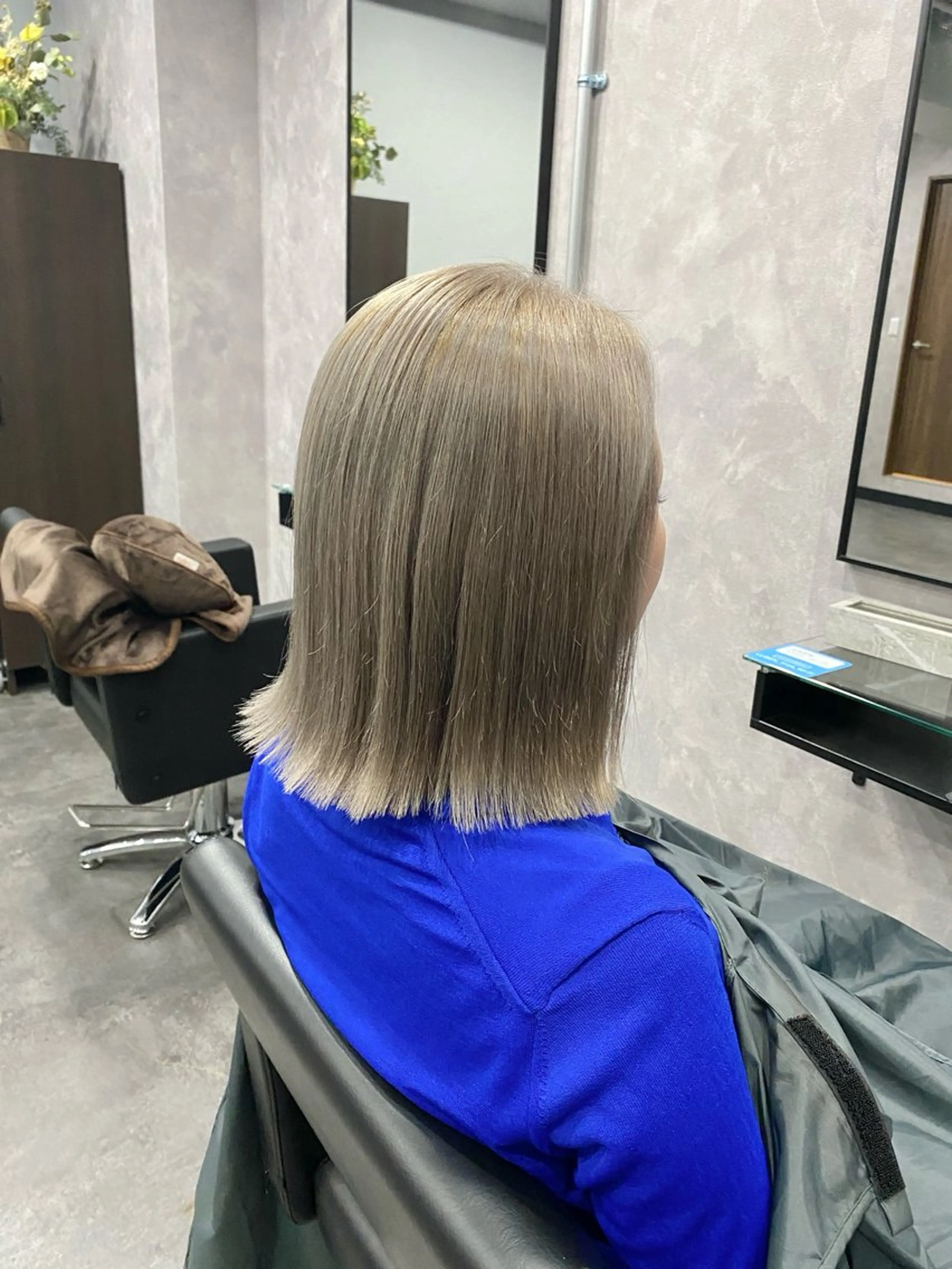 【ケアブリーチ】ダブルカラー(カット、トリートメント込み)の写真