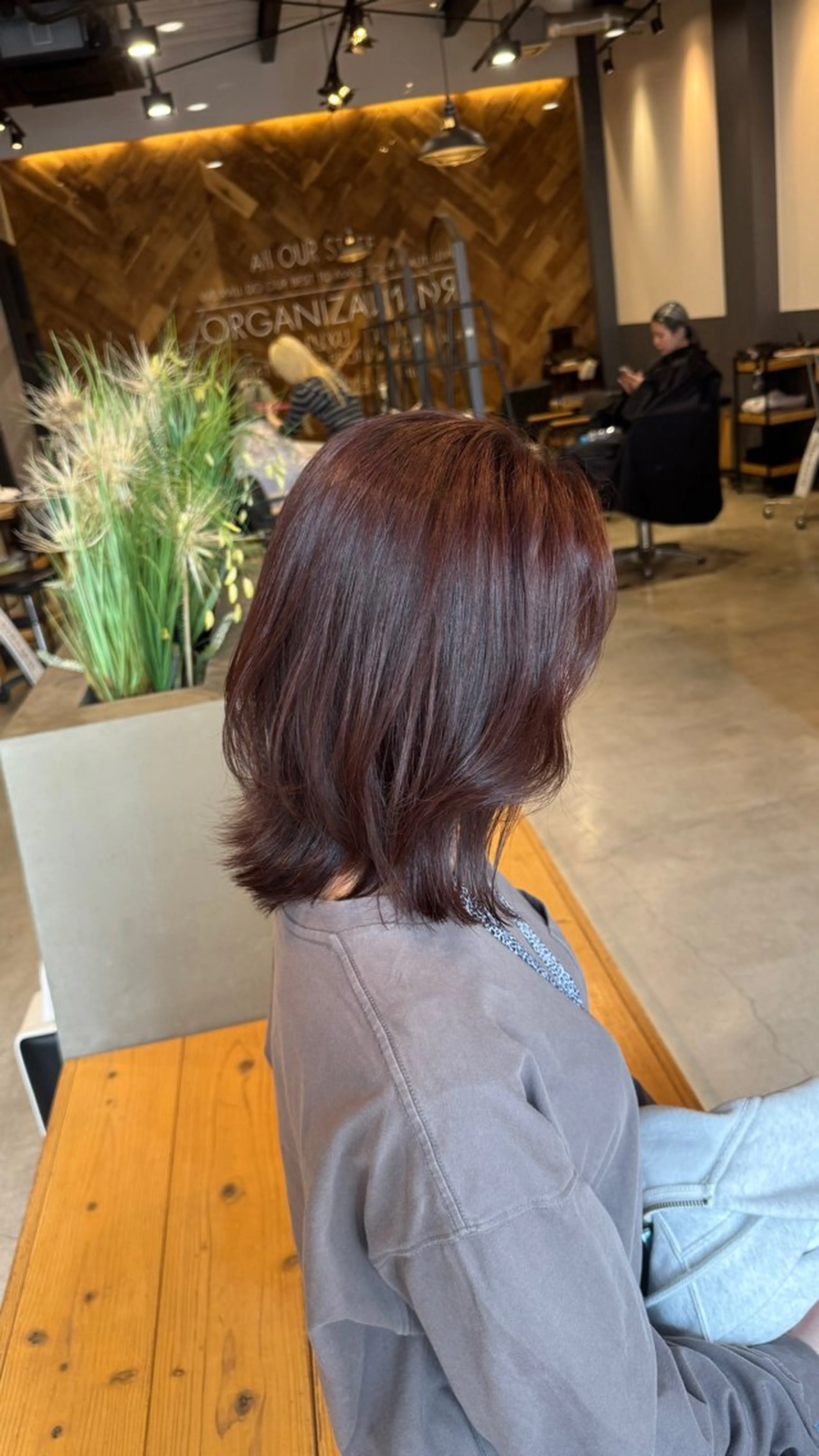 ミディアム カット 透明感カラー/似合 わせカットみく🩶のヘアスタイル