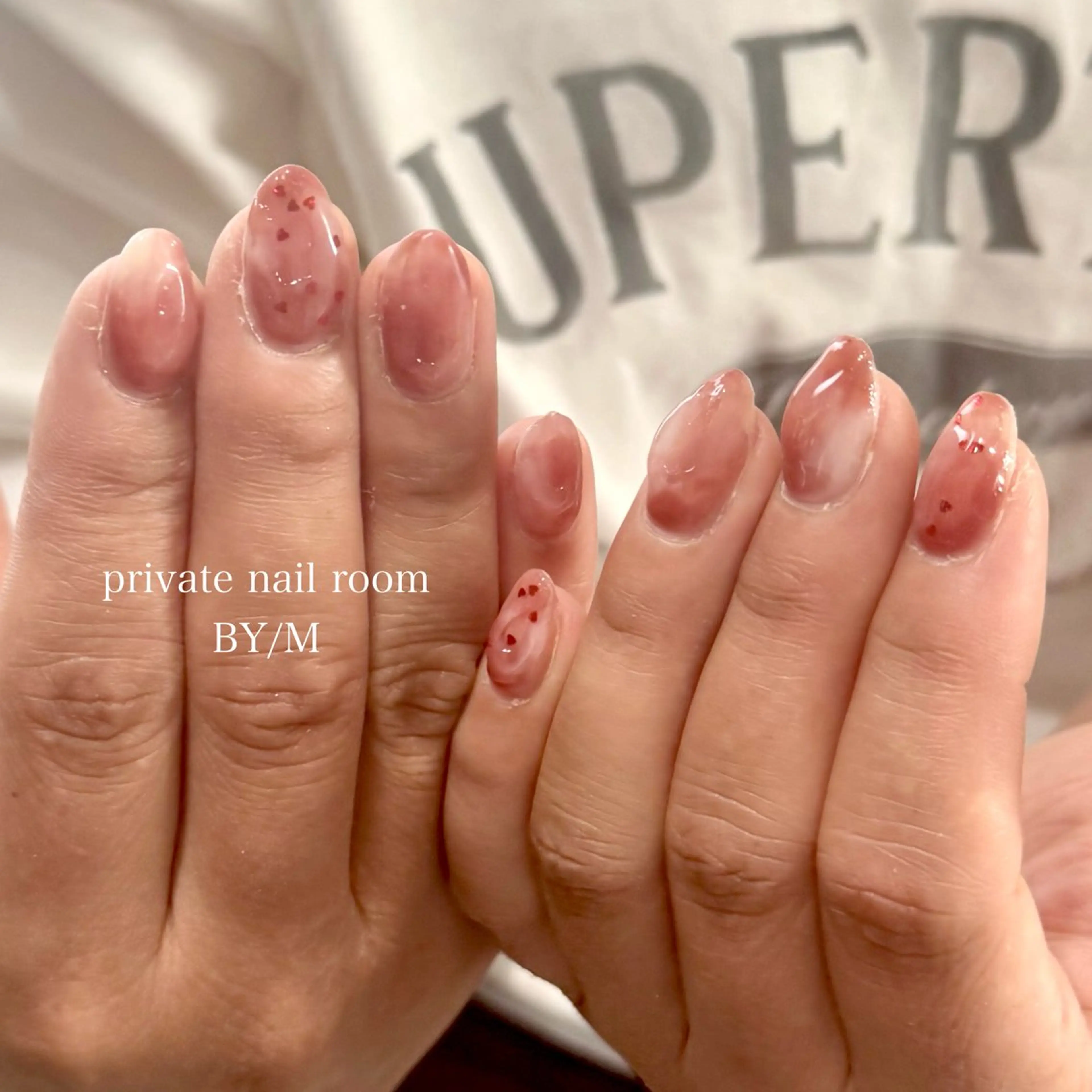 ネイル ハート 持ち込み ニュアンスネイル ぷっくりネイル ハンドネイル BY / Mのネイルデザイン