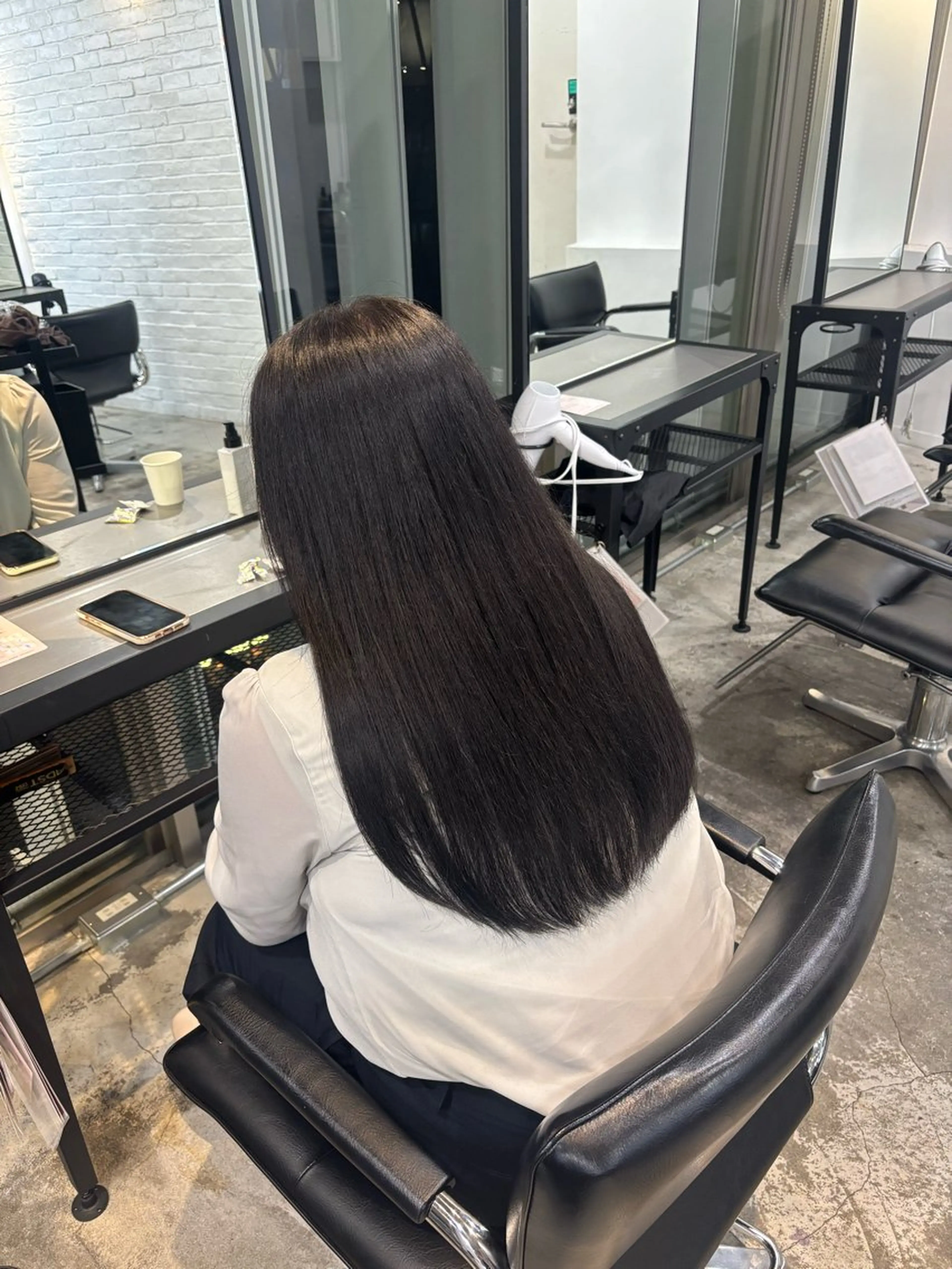 ロング カラー レイヤー sala 推しカラー職人🎀のヘアスタイル