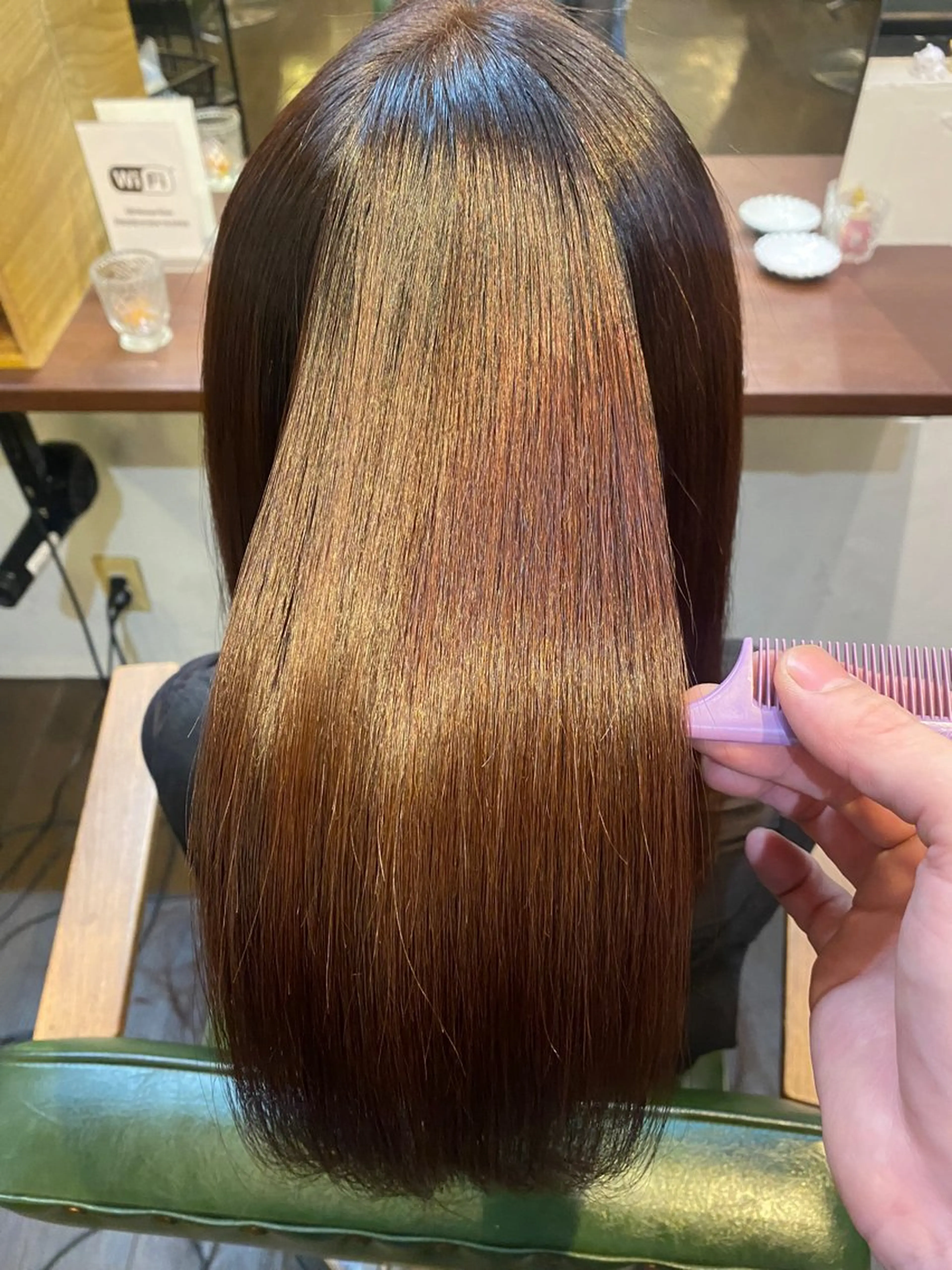 ミディアム カラー くせ毛 髪質改善 縮毛矯正 代官山/恵比寿所属・髪質改善/縮毛矯正 専門　代官山/恵比寿のヘアスタイル