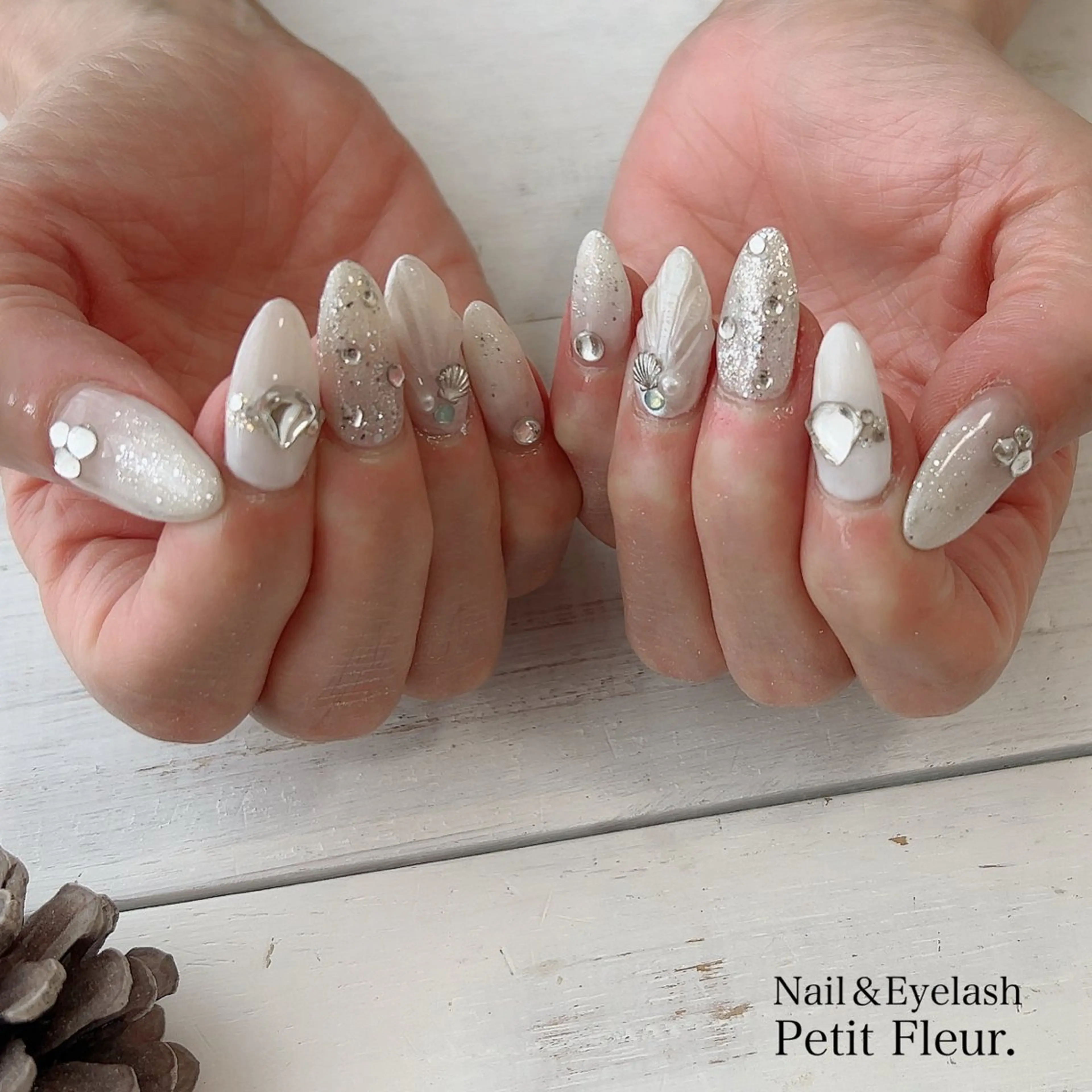 ネイル 青柳 亜梨奈のマツエク・マツパデザイン