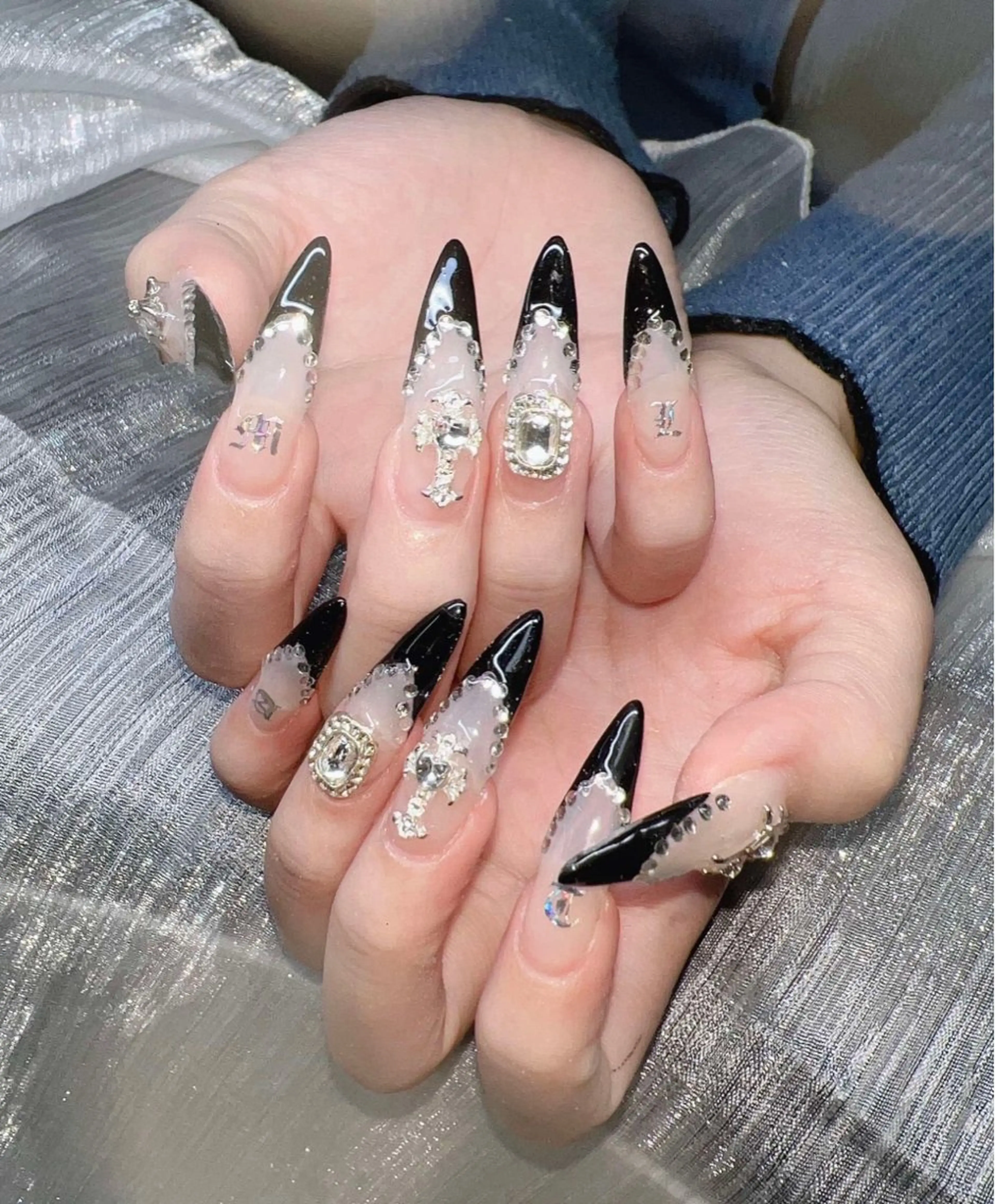 ネイル オーロラネイル チークネイル 長さ出し フットネイル フレンチネイル Lee Nails チップ長さだし専門店のネイルデザイン