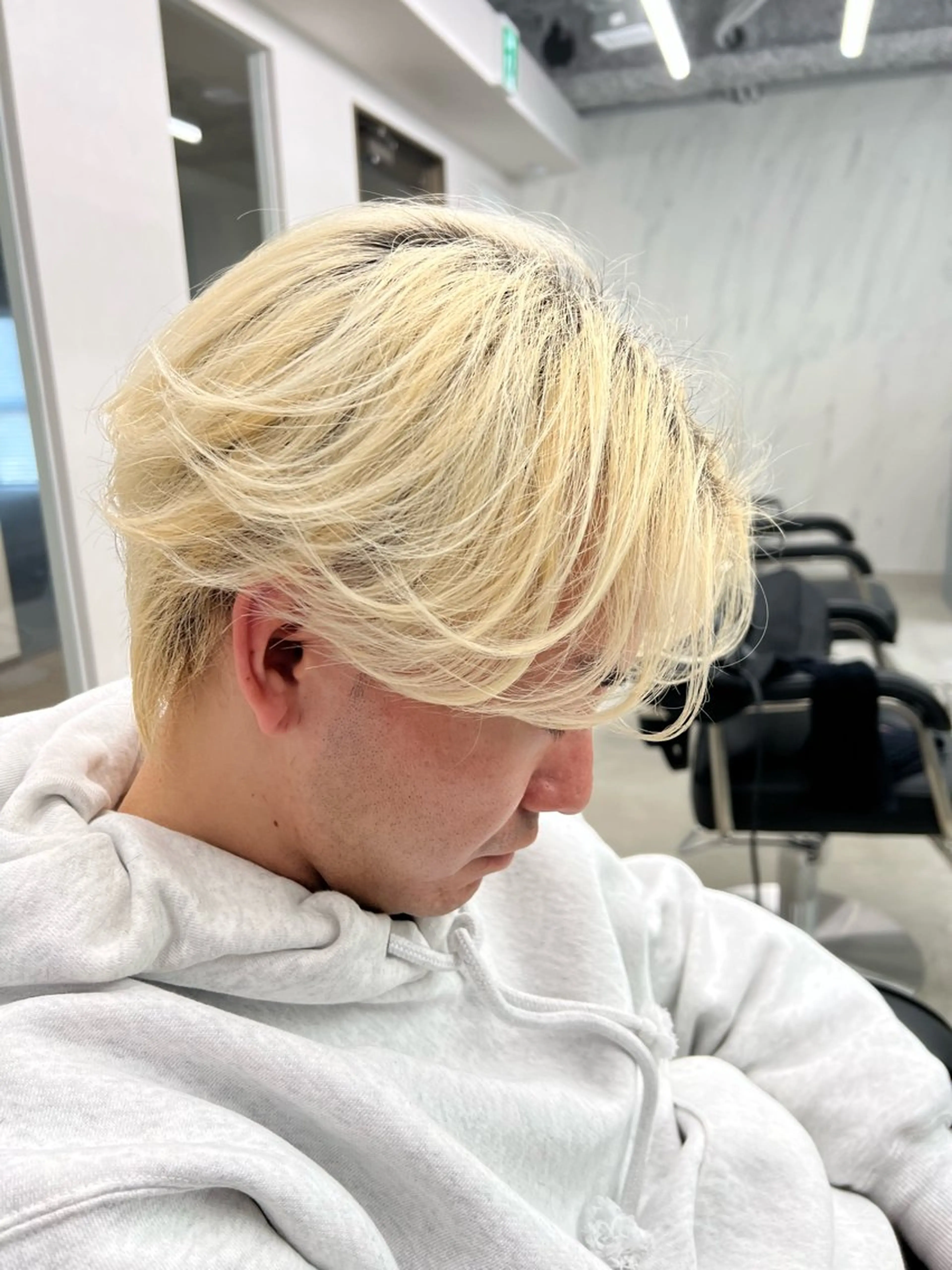 ミディアム カット メンズサロンHYPE所属・ツイスパ/シャドウ 波巻き/平山のヘアスタイル