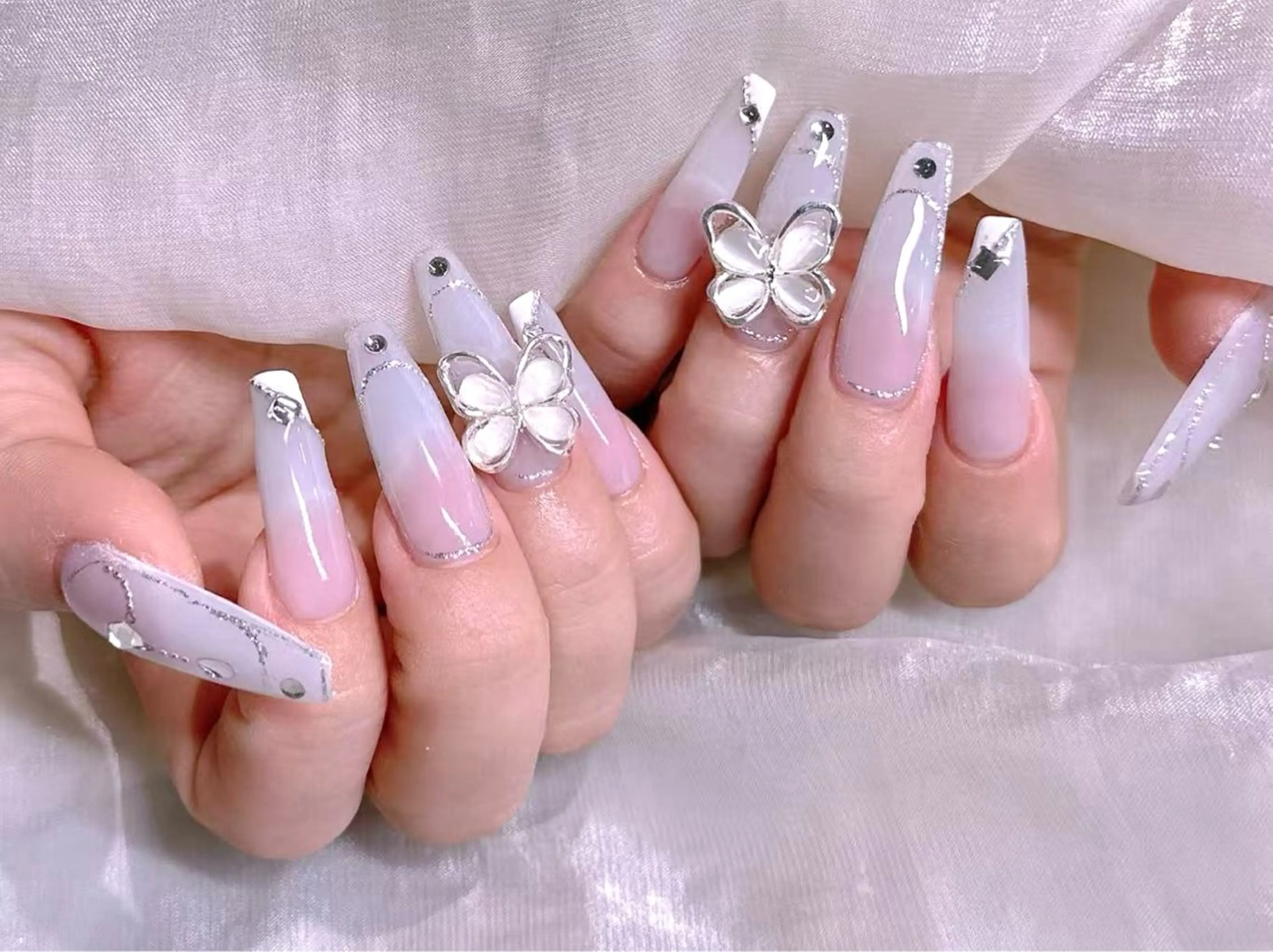 ネイル ハンドネイル リン リンのネイルデザイン