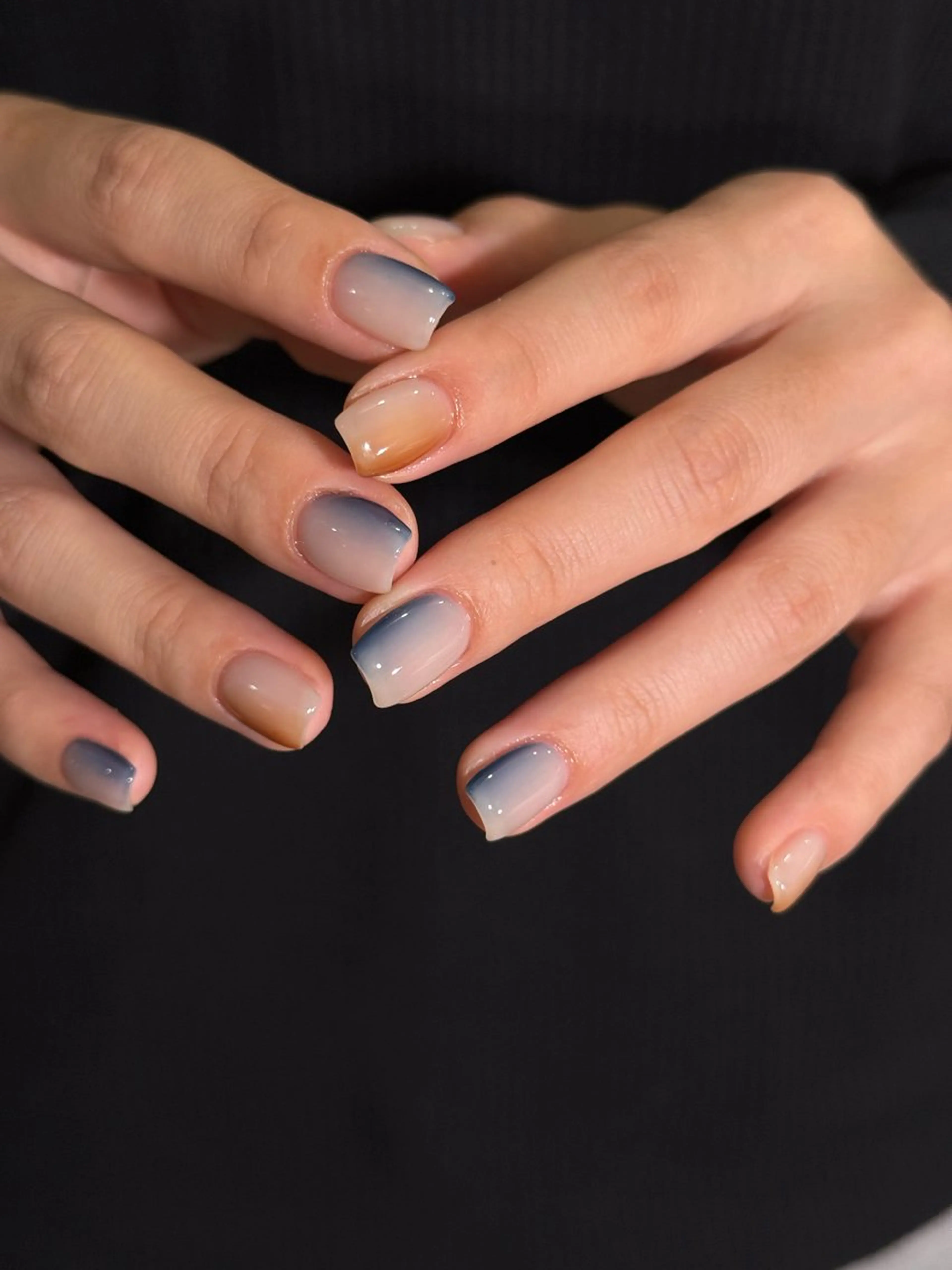 ネイル カジュアル 持ち込み ニュアンスネイル オフィスネイル ショートネイル ハンドネイル filonnail /　kotoneのネイルデザイン