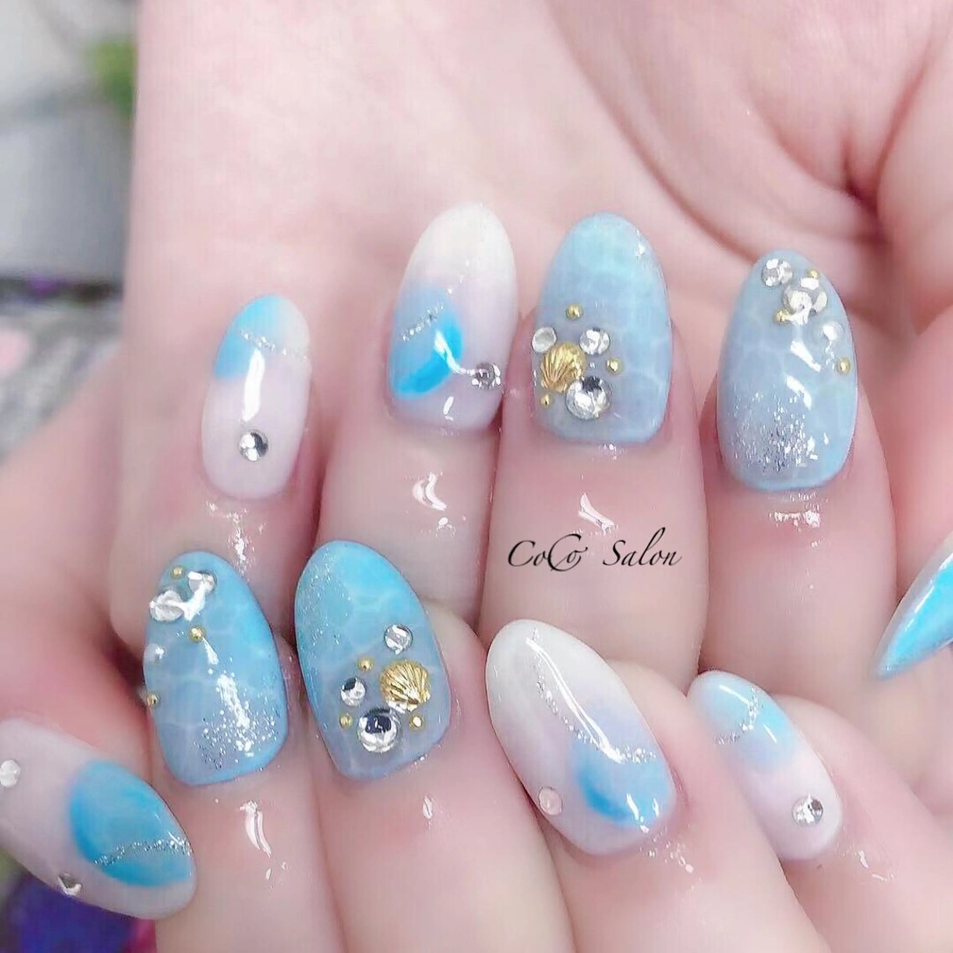 ネイル 長さ出し ジェルネイル キラキラネイル ラメ(グリッター) オフィスネイル ハンドネイル CoCoSalon ネイル/まつ毛予約のネイルデザイン