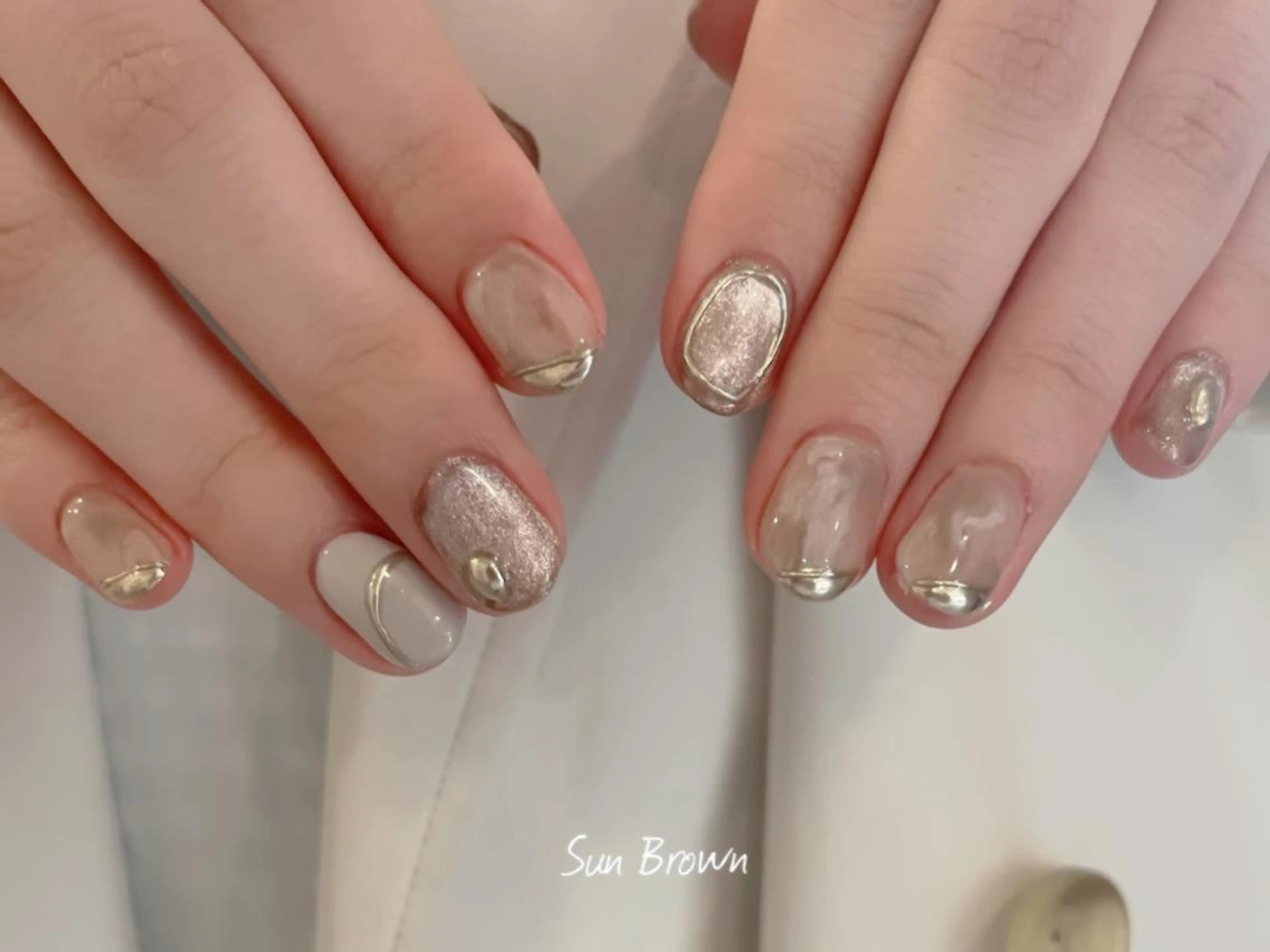 ネイル Sun Brown サンブラウンのマツエク・マツパデザイン