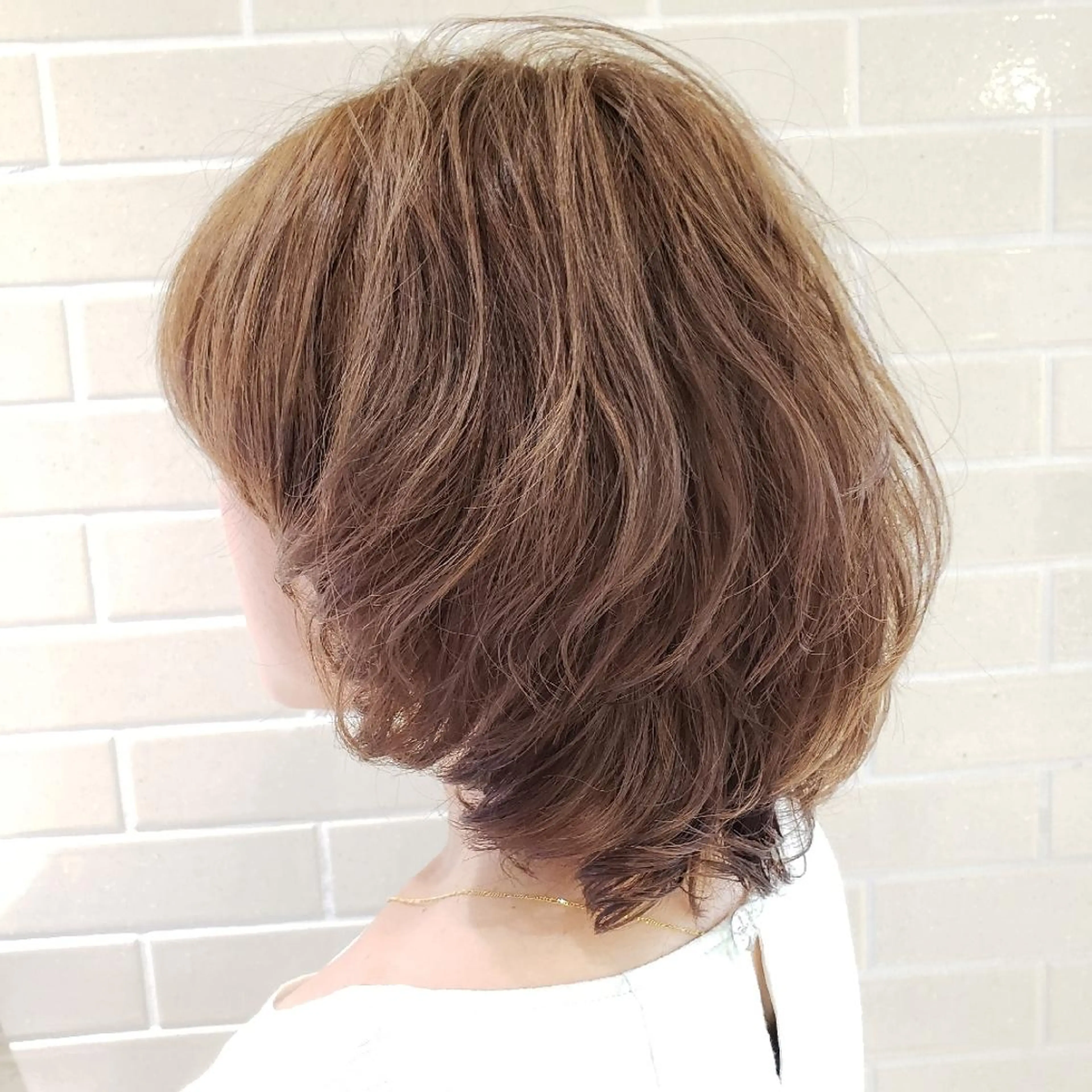 ミディアム ミディアムパーマ アッシュ アッシュグレー アッシュグレージュ kato takashiのヘアスタイル