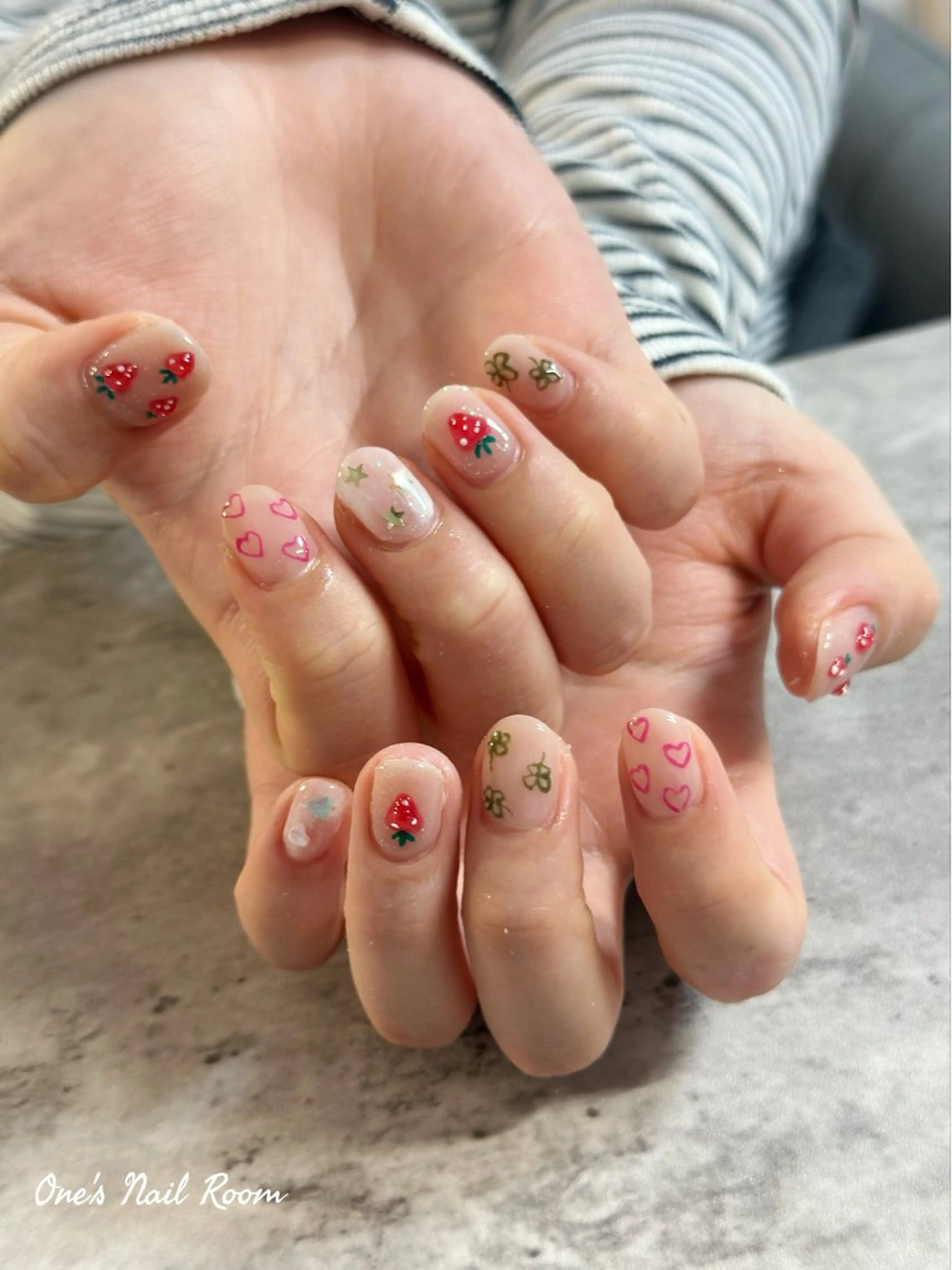 ネイル ハンドネイル One's Nail Roomのネイルデザイン