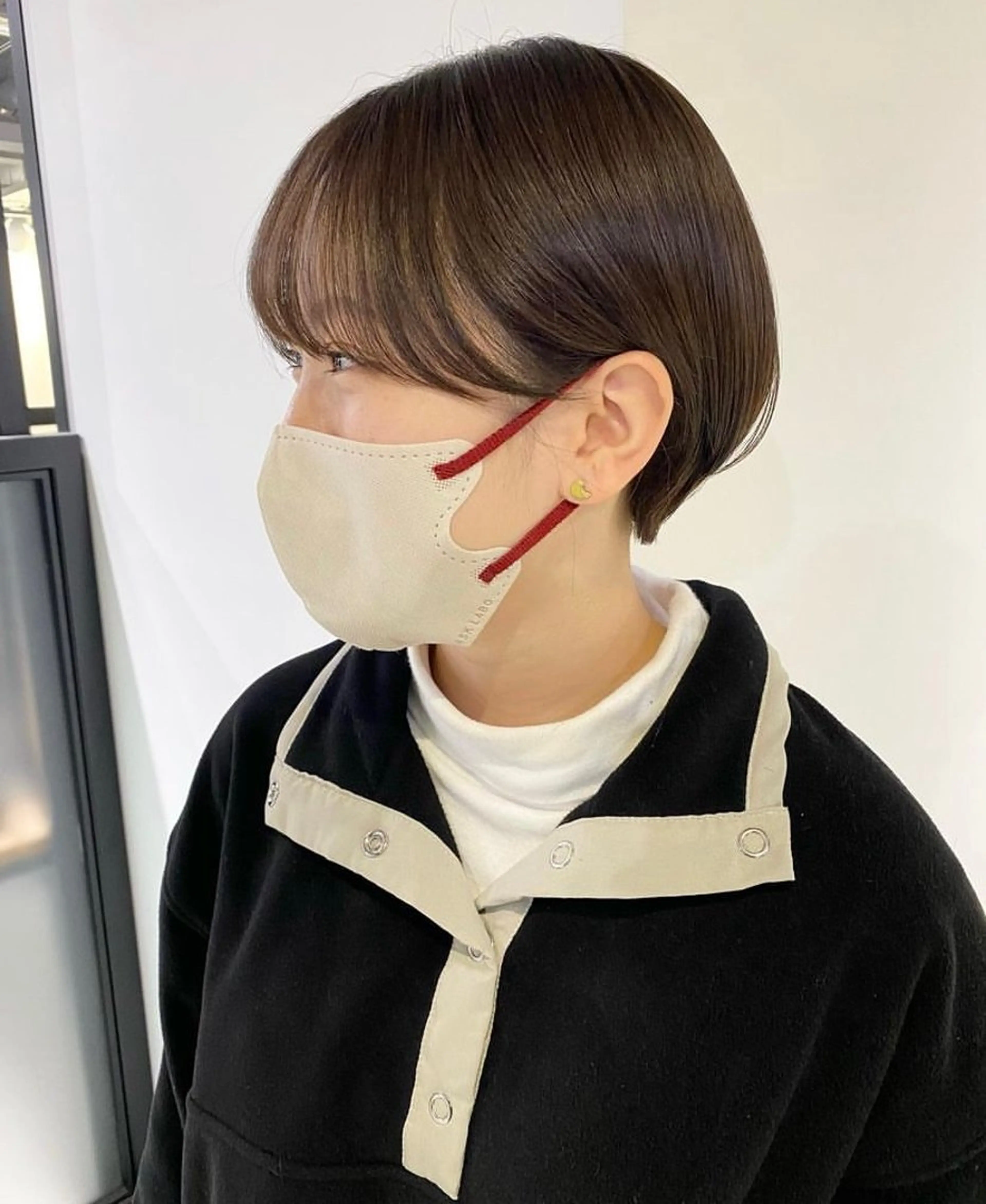 ショート 黒染め落とし ムラ修正　ハイトーンのヘアスタイル