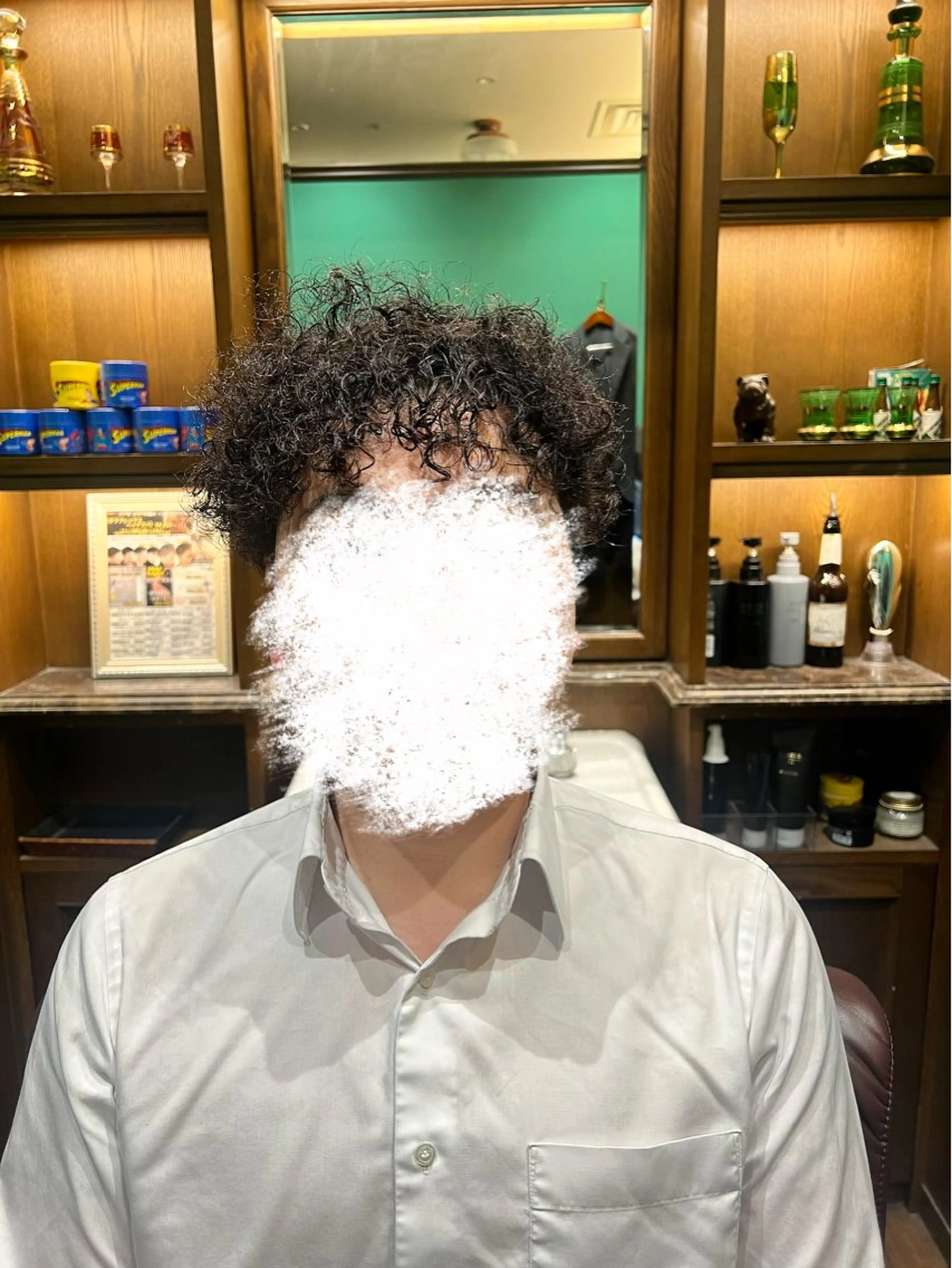 セミロング ヒロ銀座バーバーショップ丸の内所属・秋山 琳太のヘアスタイル