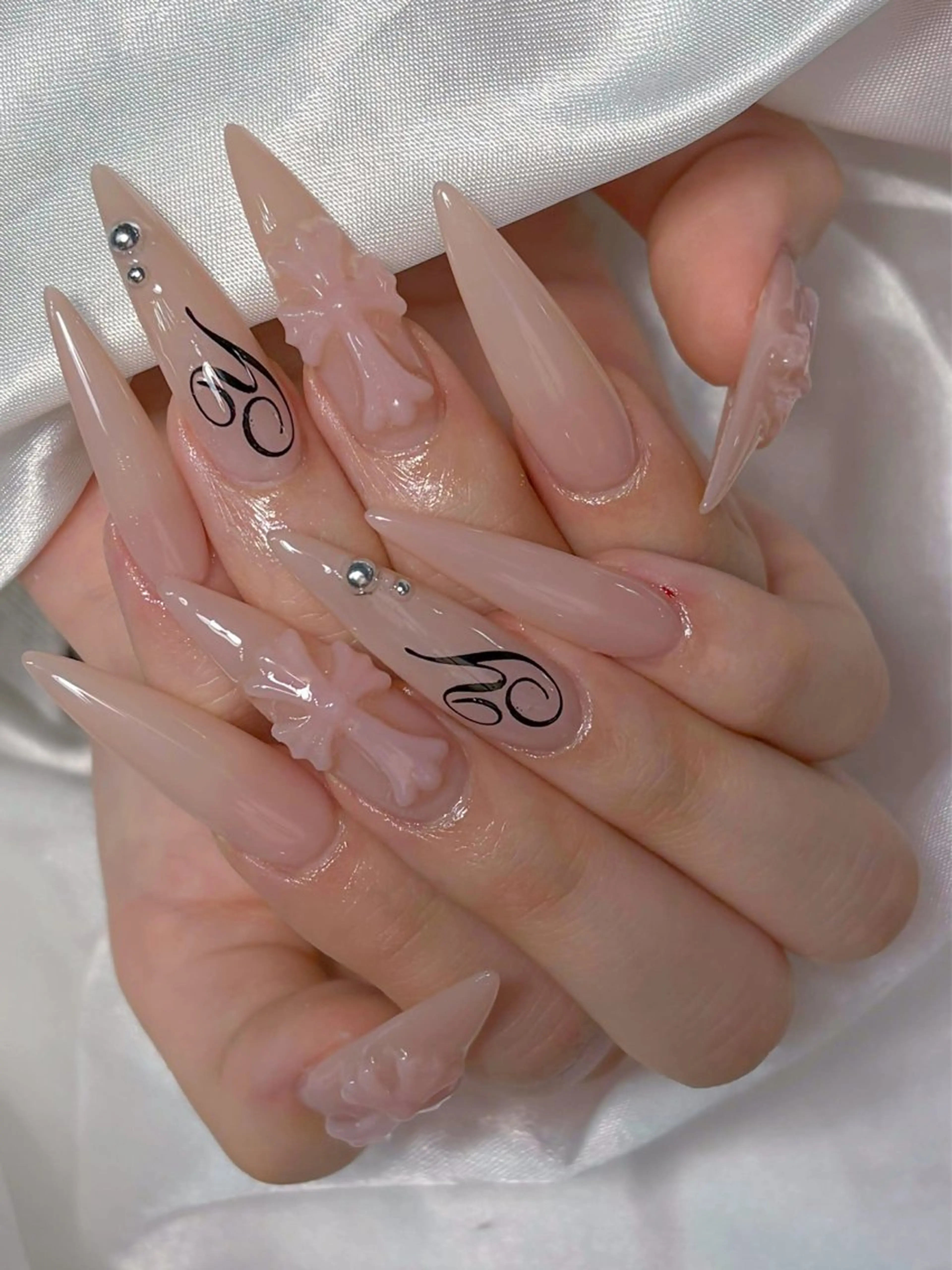 ネイル ハンドネイル LEELA NAIL STUDIOのネイルデザイン