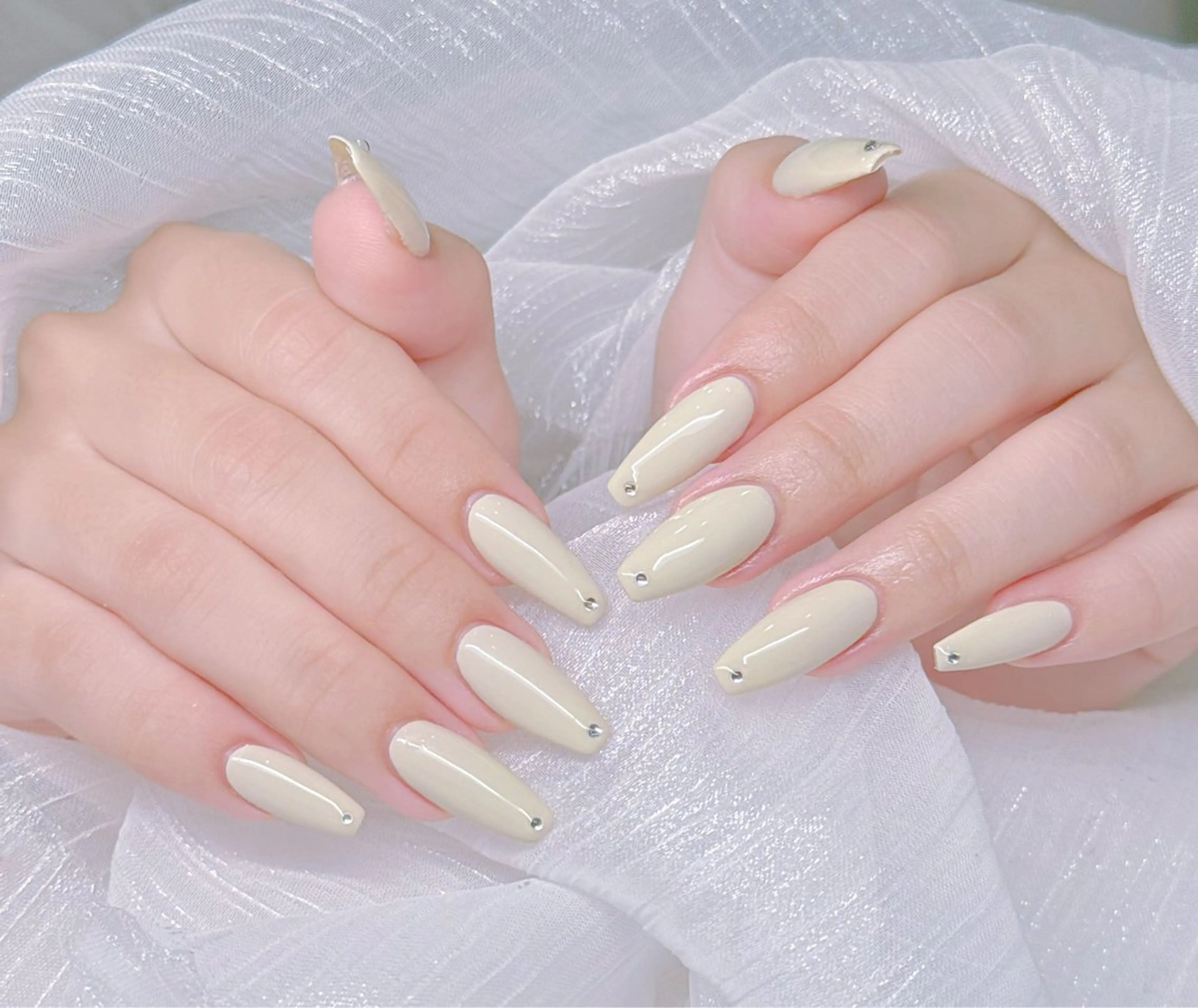 ネイル チークネイル フレンチネイル 韓国ネイル マグネットネイル ミラーネイル ハンドネイル MILO 168 池袋のネイルデザイン