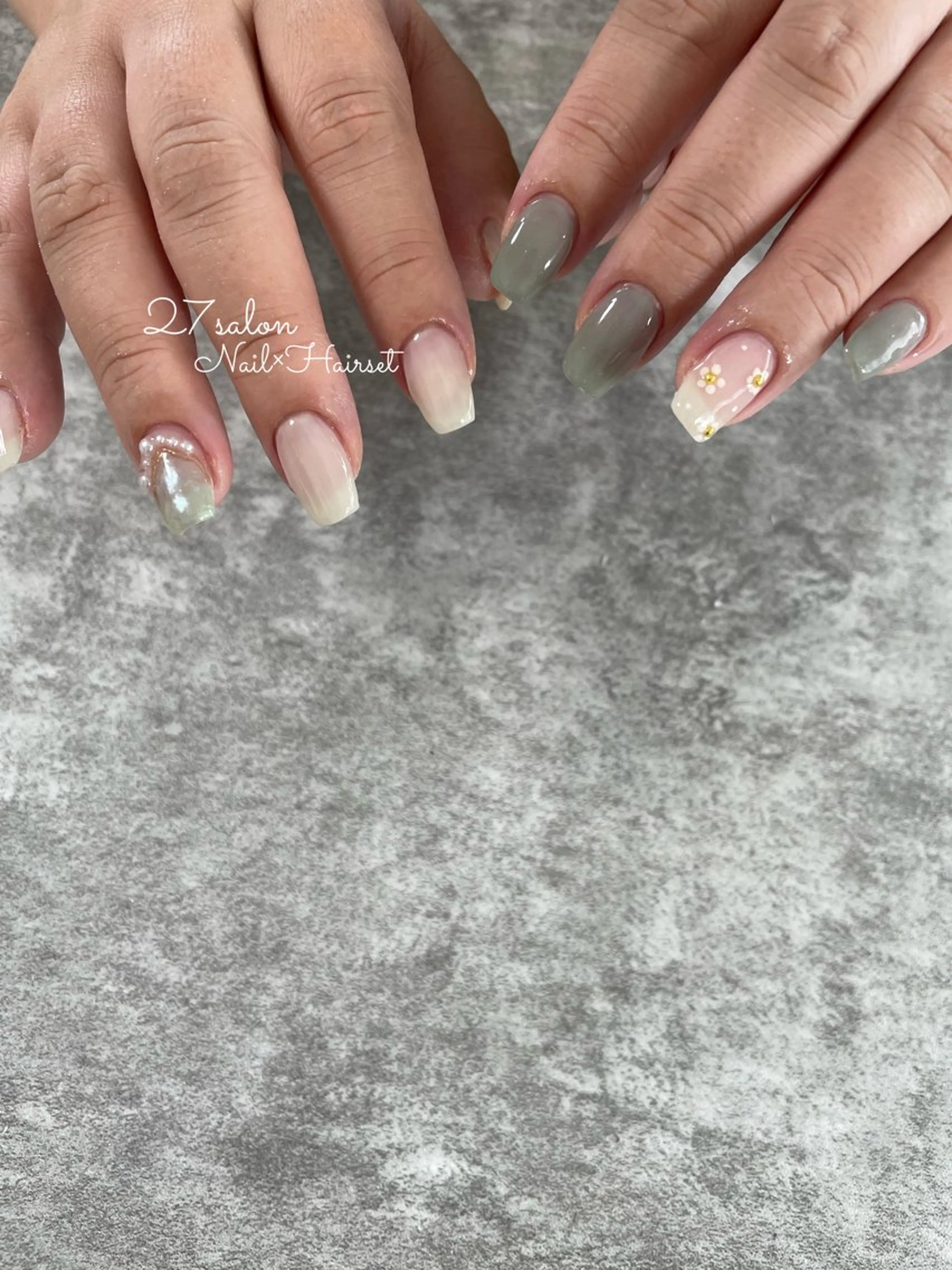 ネイル ブルー フラワーネイル 27salon yuinaのネイルデザイン