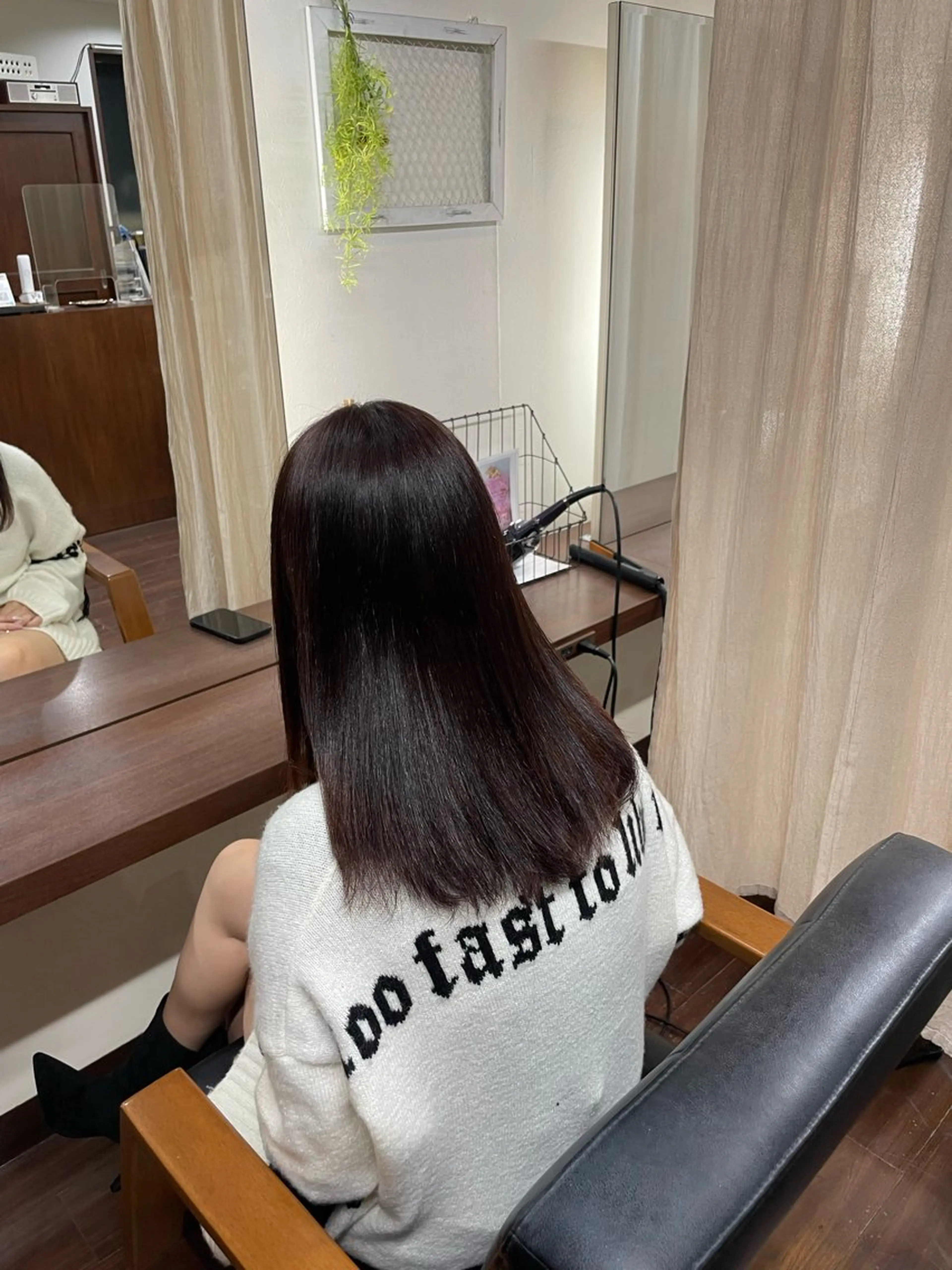 セミロング voler[ヴォレ] moekaのヘアスタイル