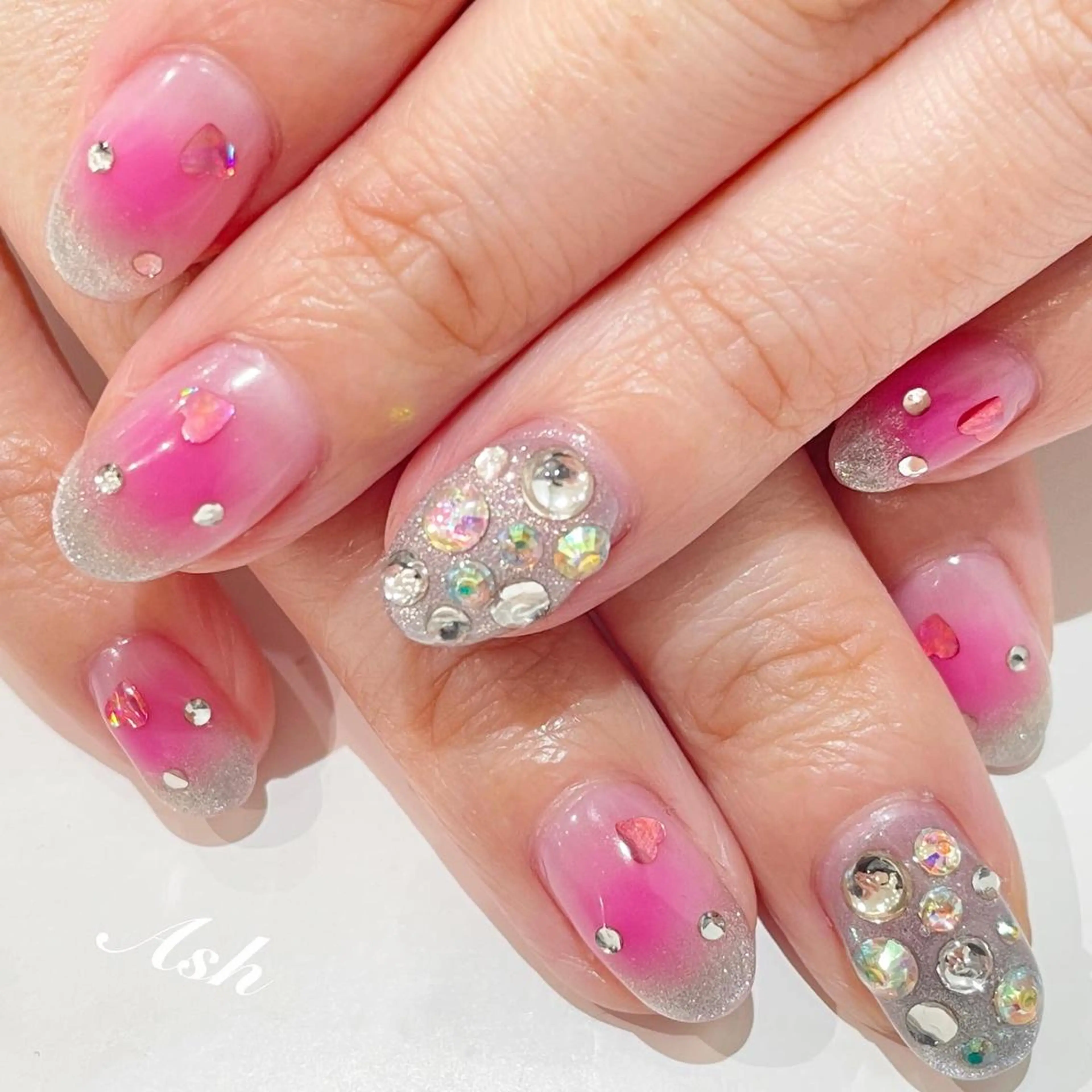 ネイル 🩵NORIKO 上品ネイルが得意🩵のネイルデザイン